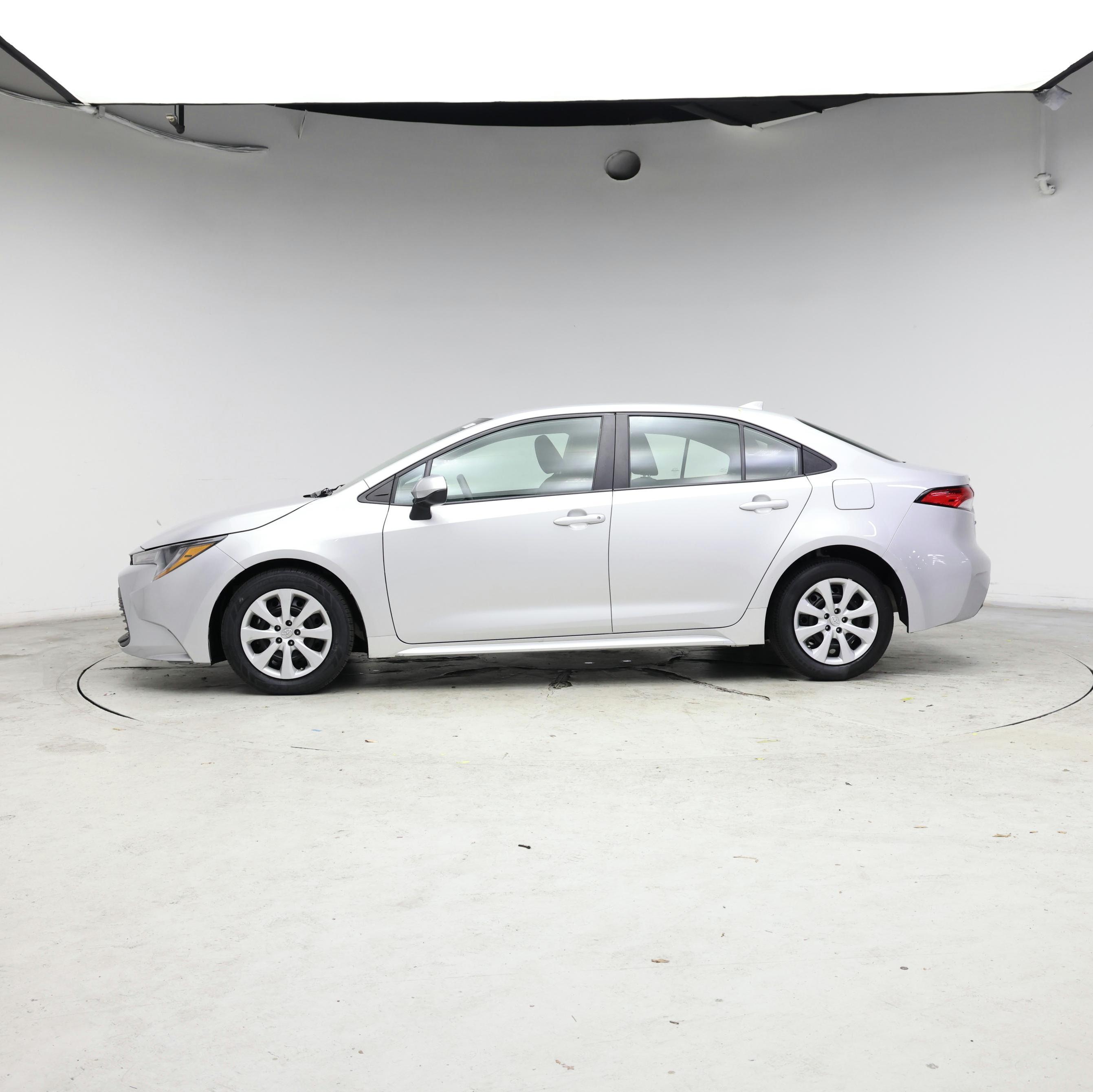 Thumbnail: 2023 Toyota Corolla - 3