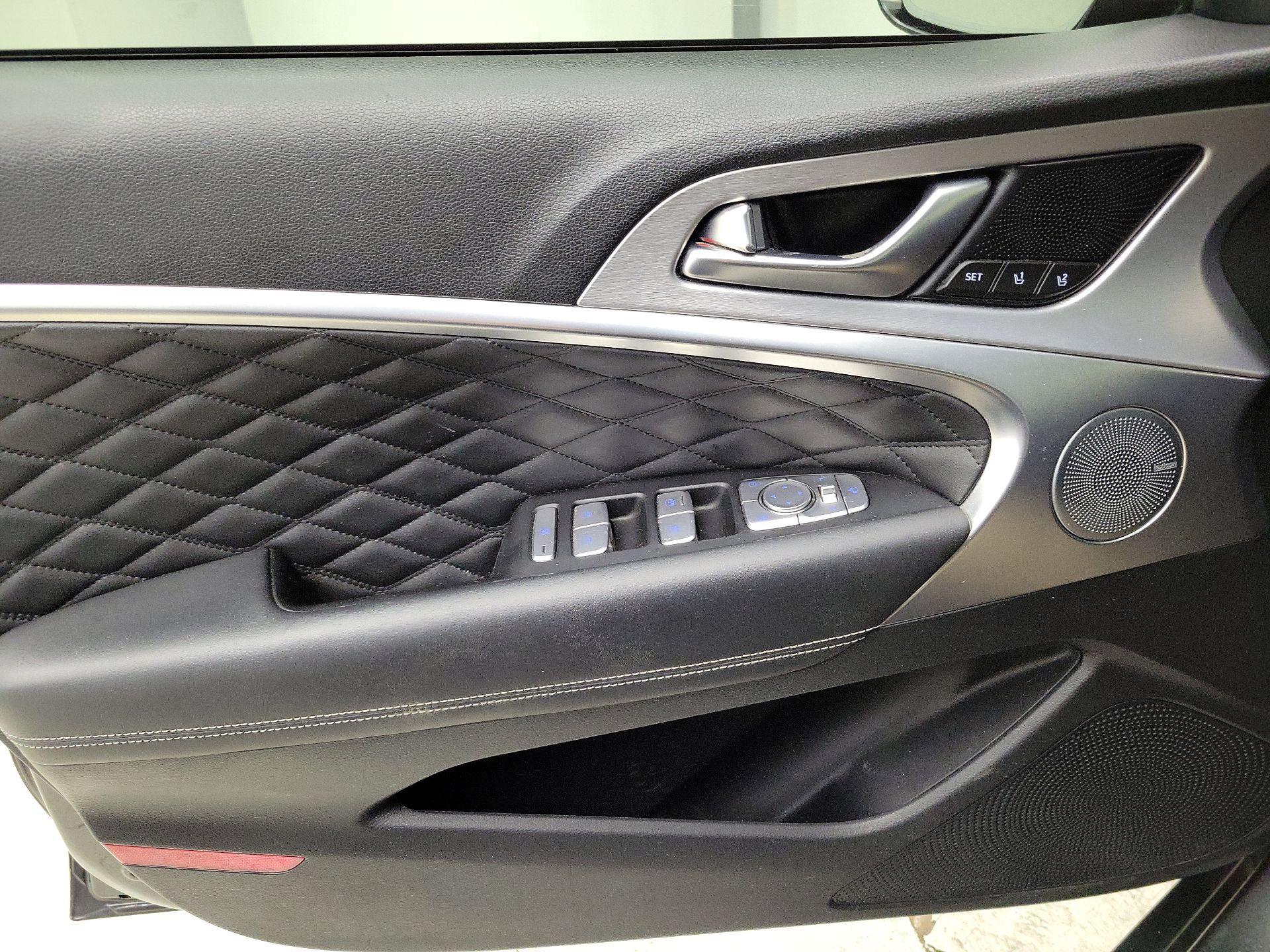 Thumbnail: 2019 Genesis G70 - 12