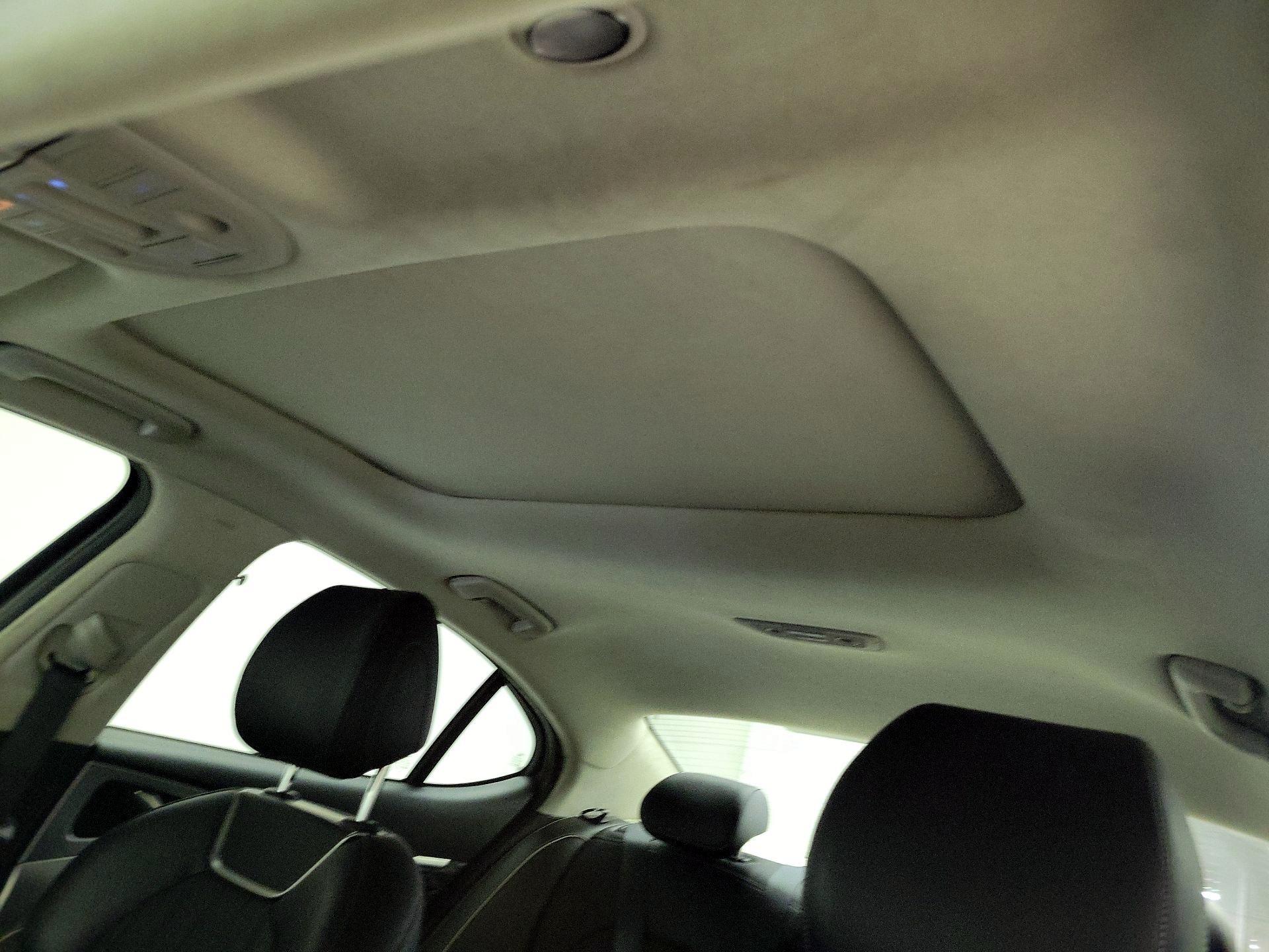 Thumbnail: 2019 Genesis G70 - 20