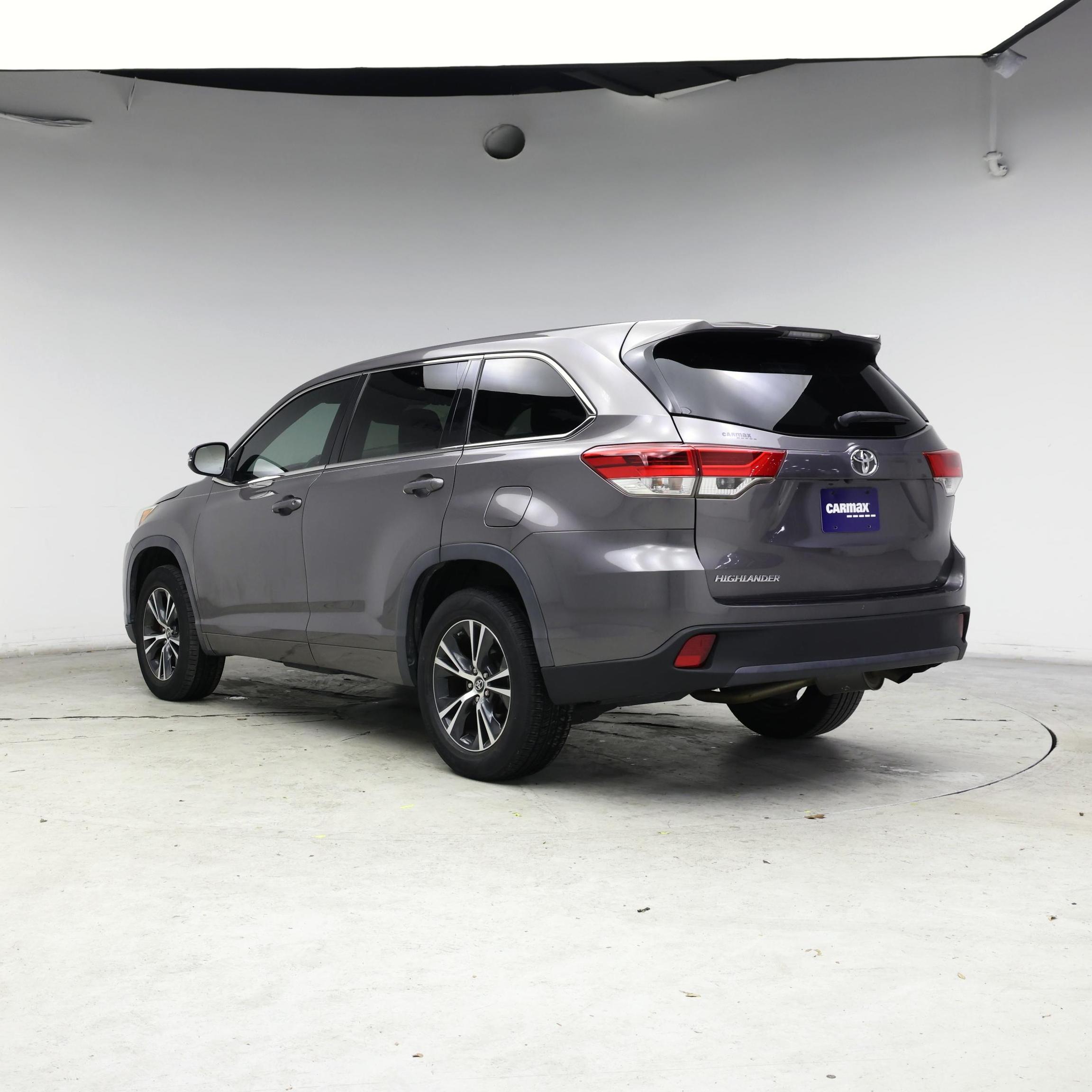 Thumbnail: 2018 Toyota Highlander - 2