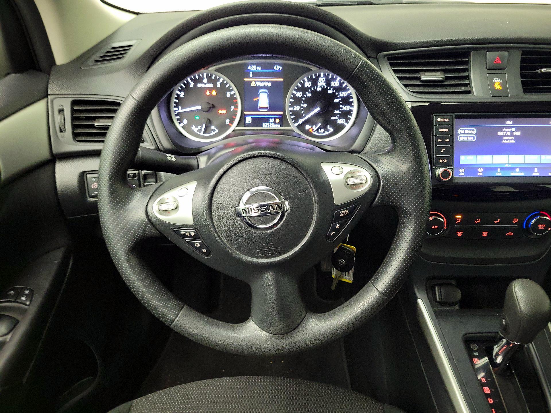 Thumbnail: 2019 Nissan Sentra - 10