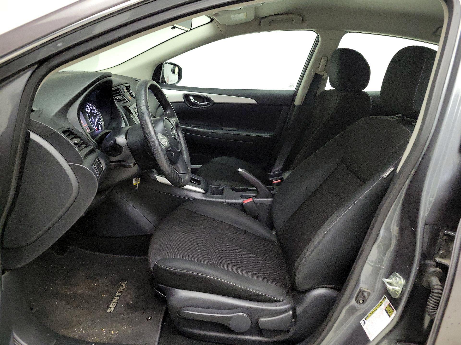 Thumbnail: 2019 Nissan Sentra - 11