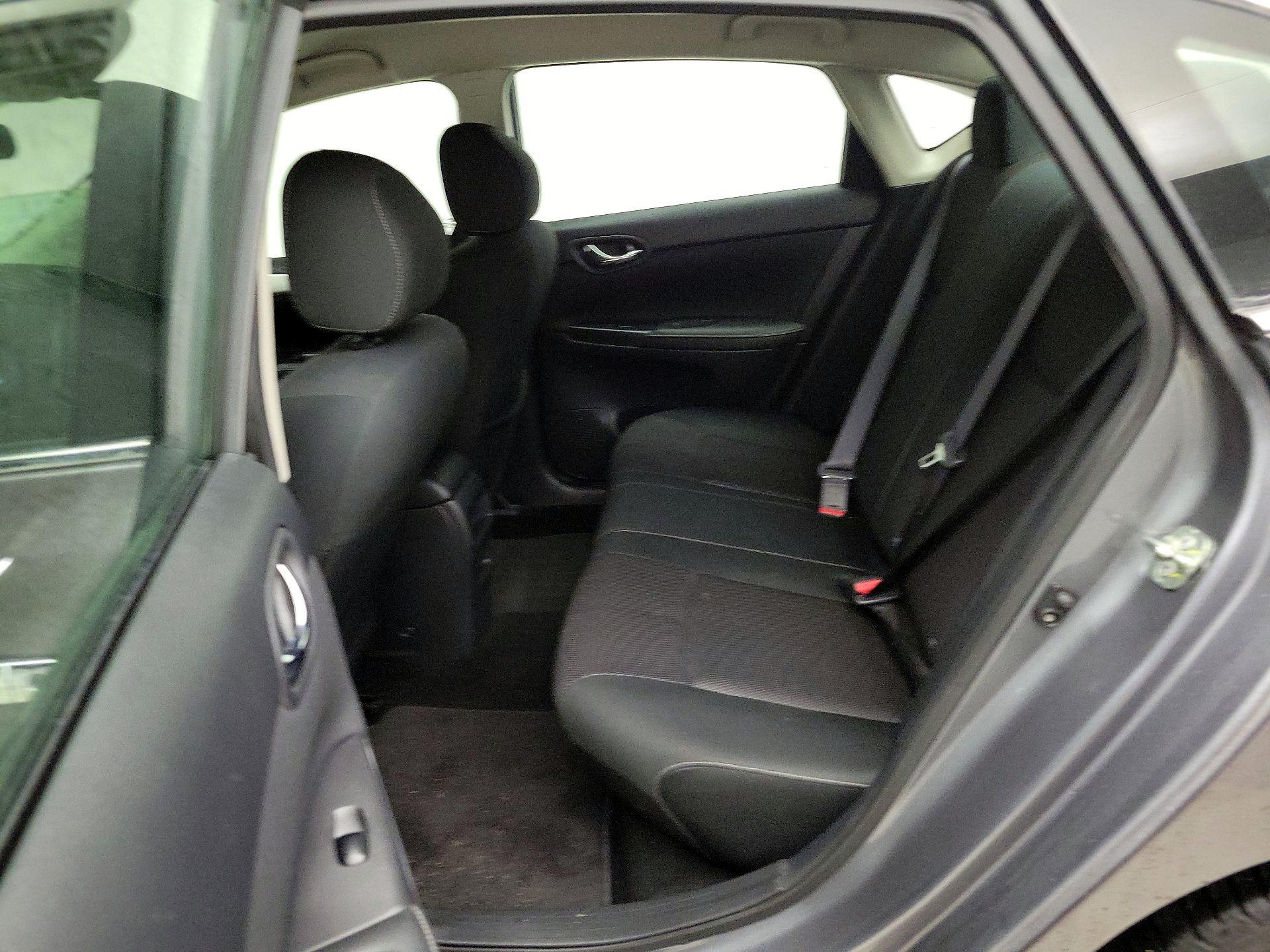 Thumbnail: 2019 Nissan Sentra - 18