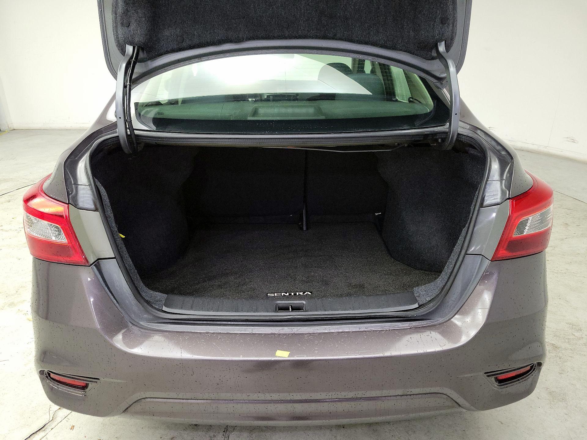 Thumbnail: 2019 Nissan Sentra - 19