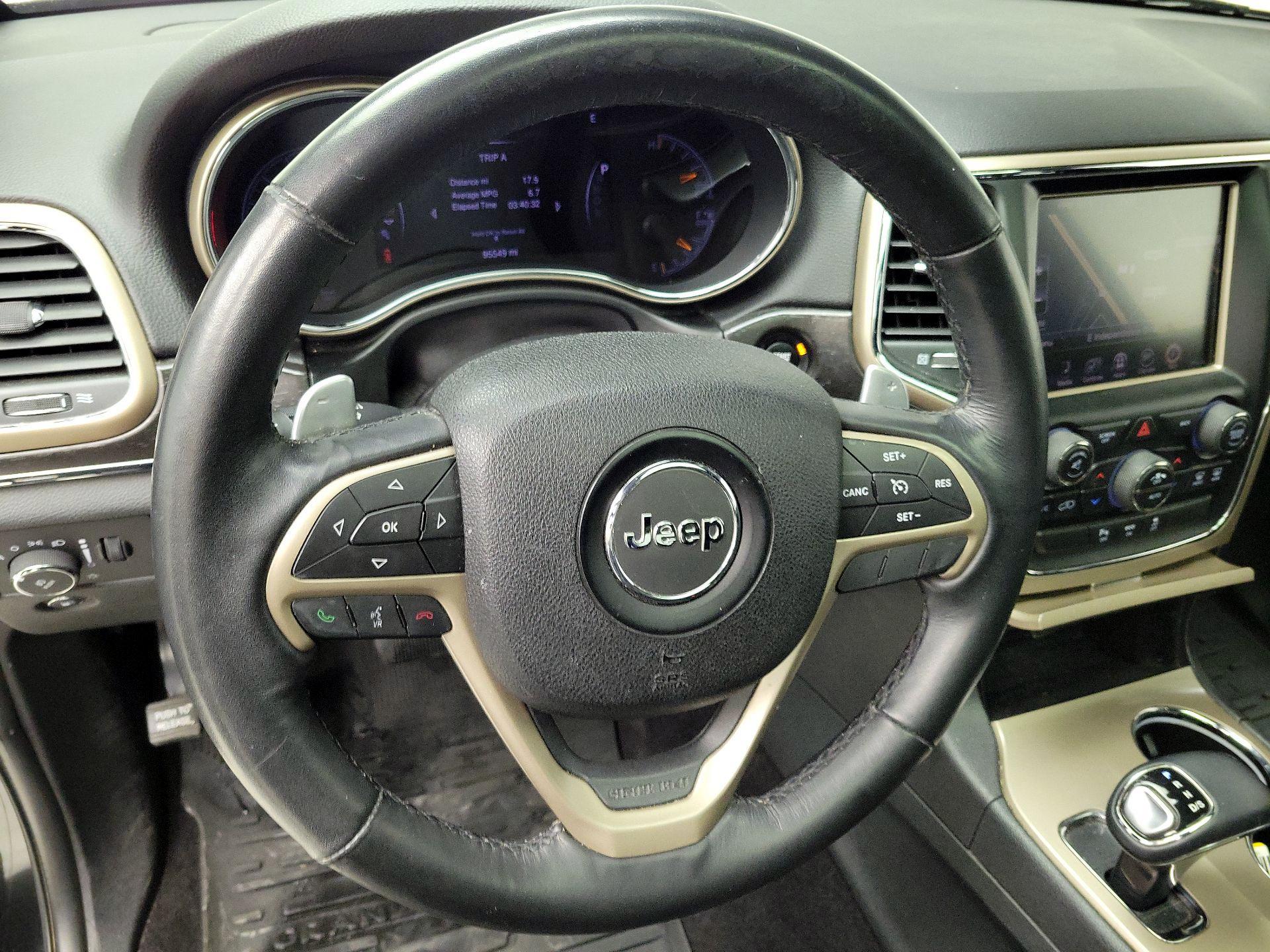 Thumbnail: 2015 Jeep Grand Cherokee - 10