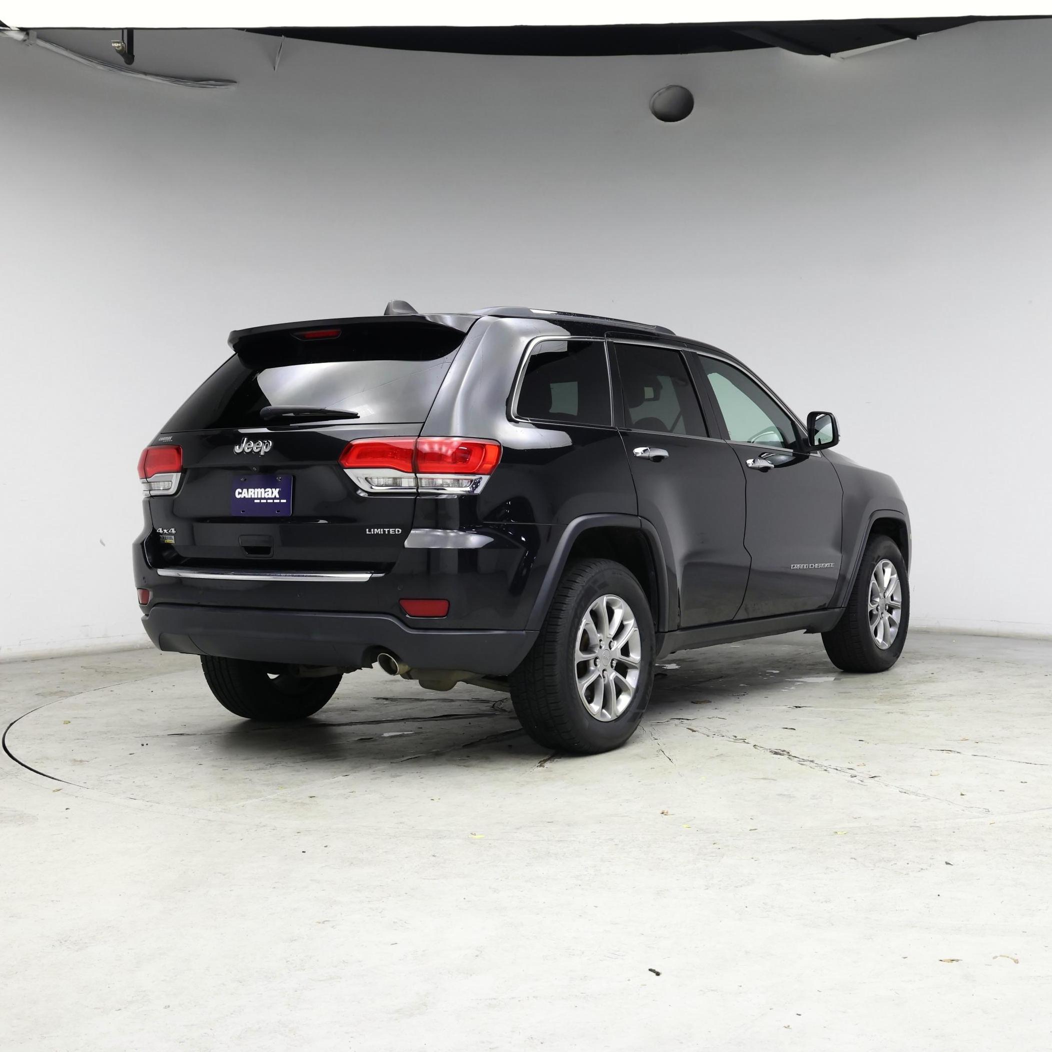 Thumbnail: 2015 Jeep Grand Cherokee - 8