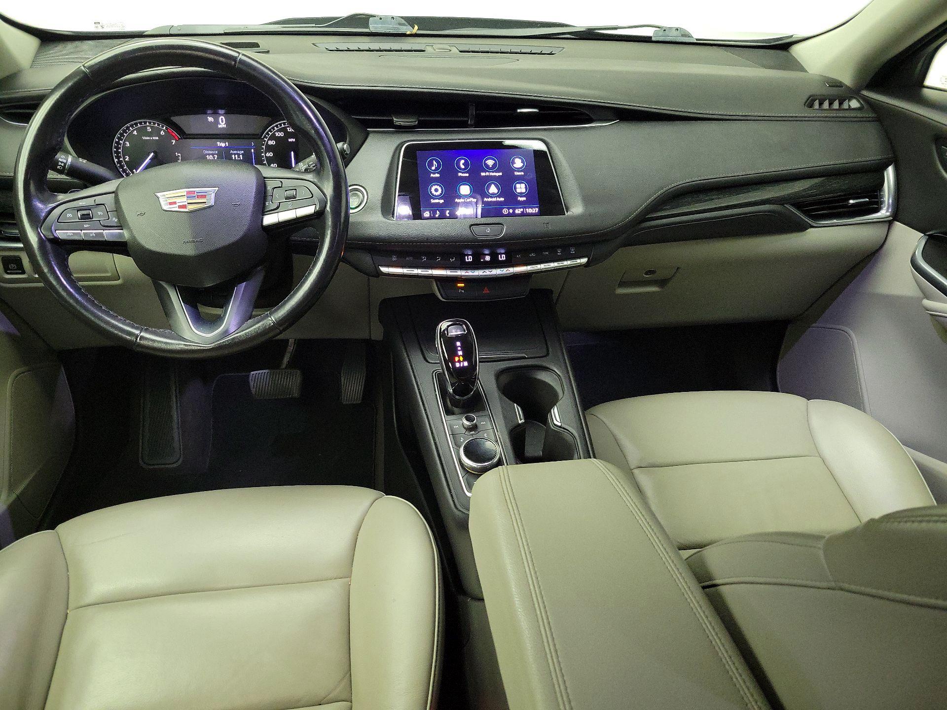 Thumbnail: 2021 Cadillac XT4 - 9