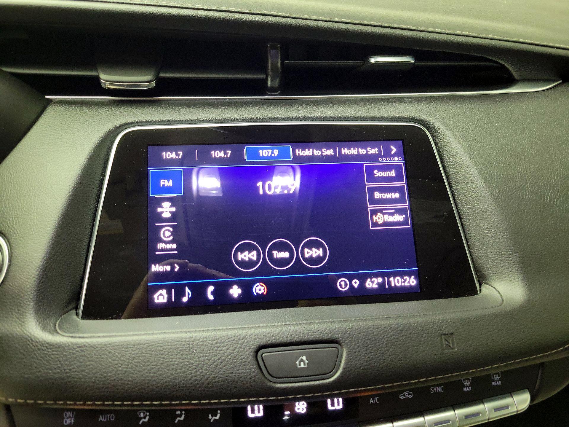 Thumbnail: 2021 Cadillac XT4 - 15