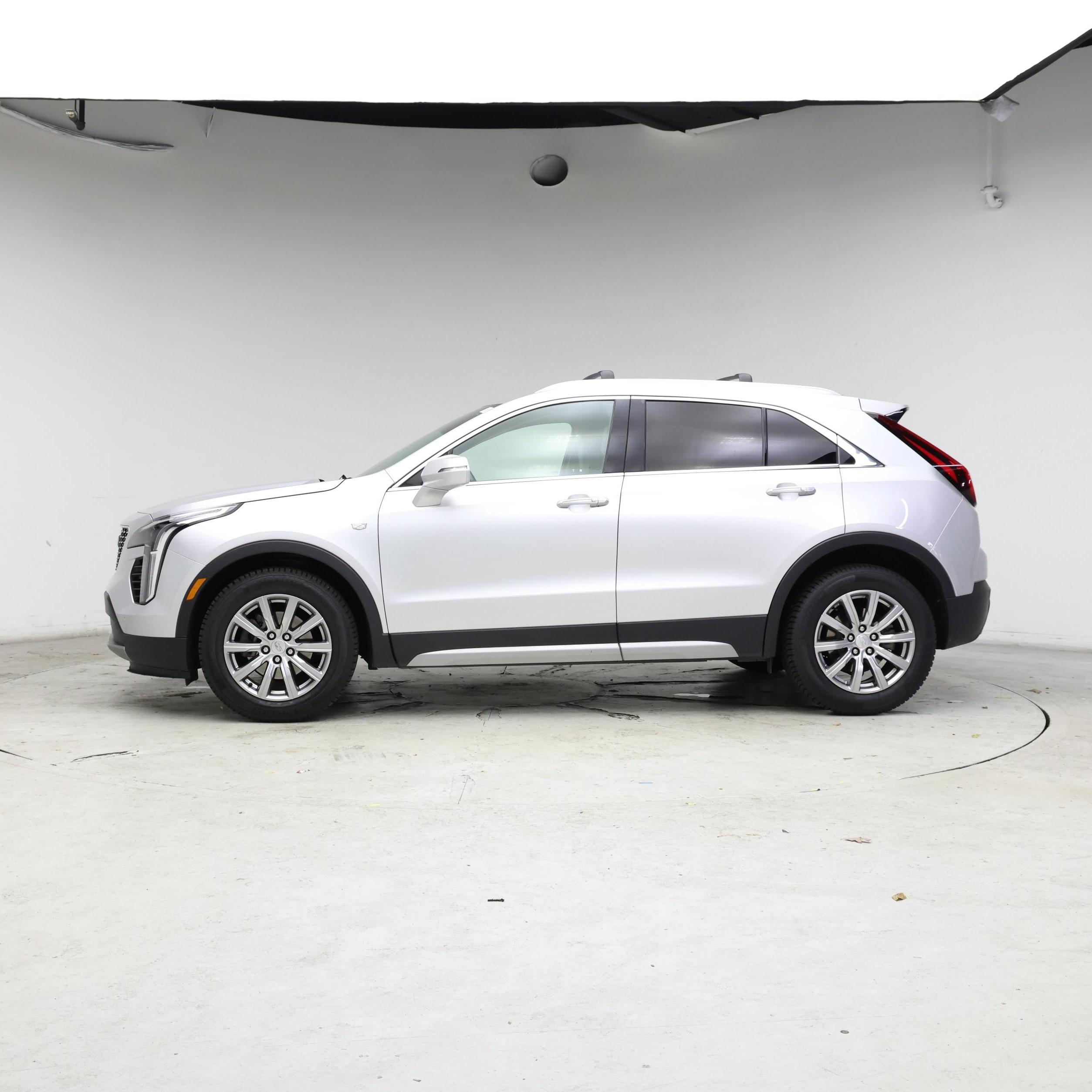 Thumbnail: 2021 Cadillac XT4 - 3