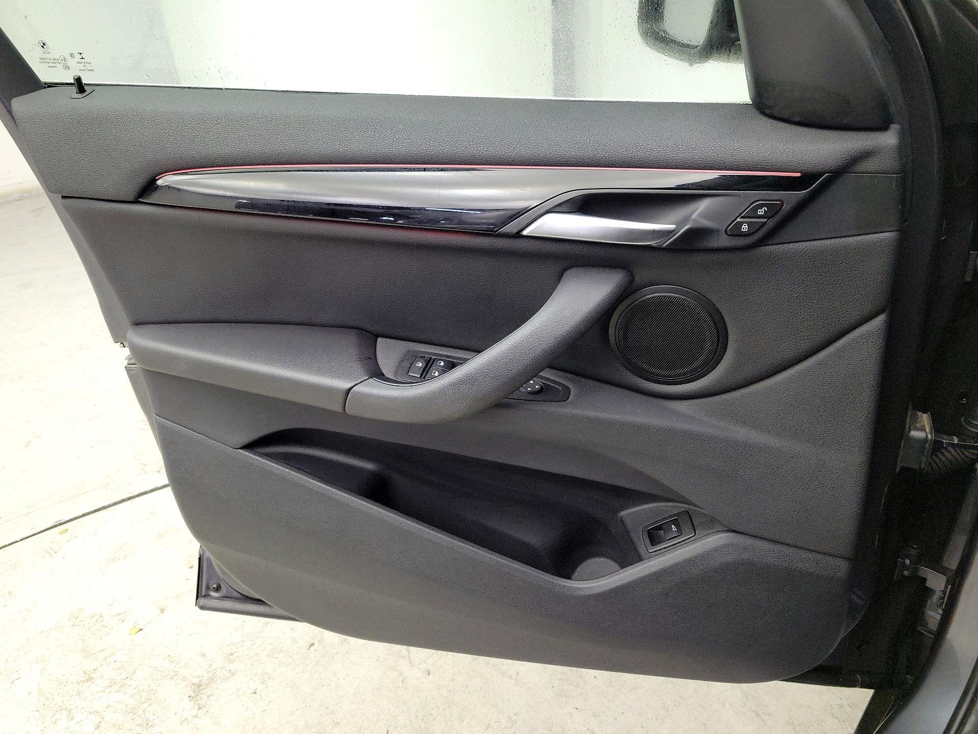 Thumbnail: 2020 BMW X1 - 12