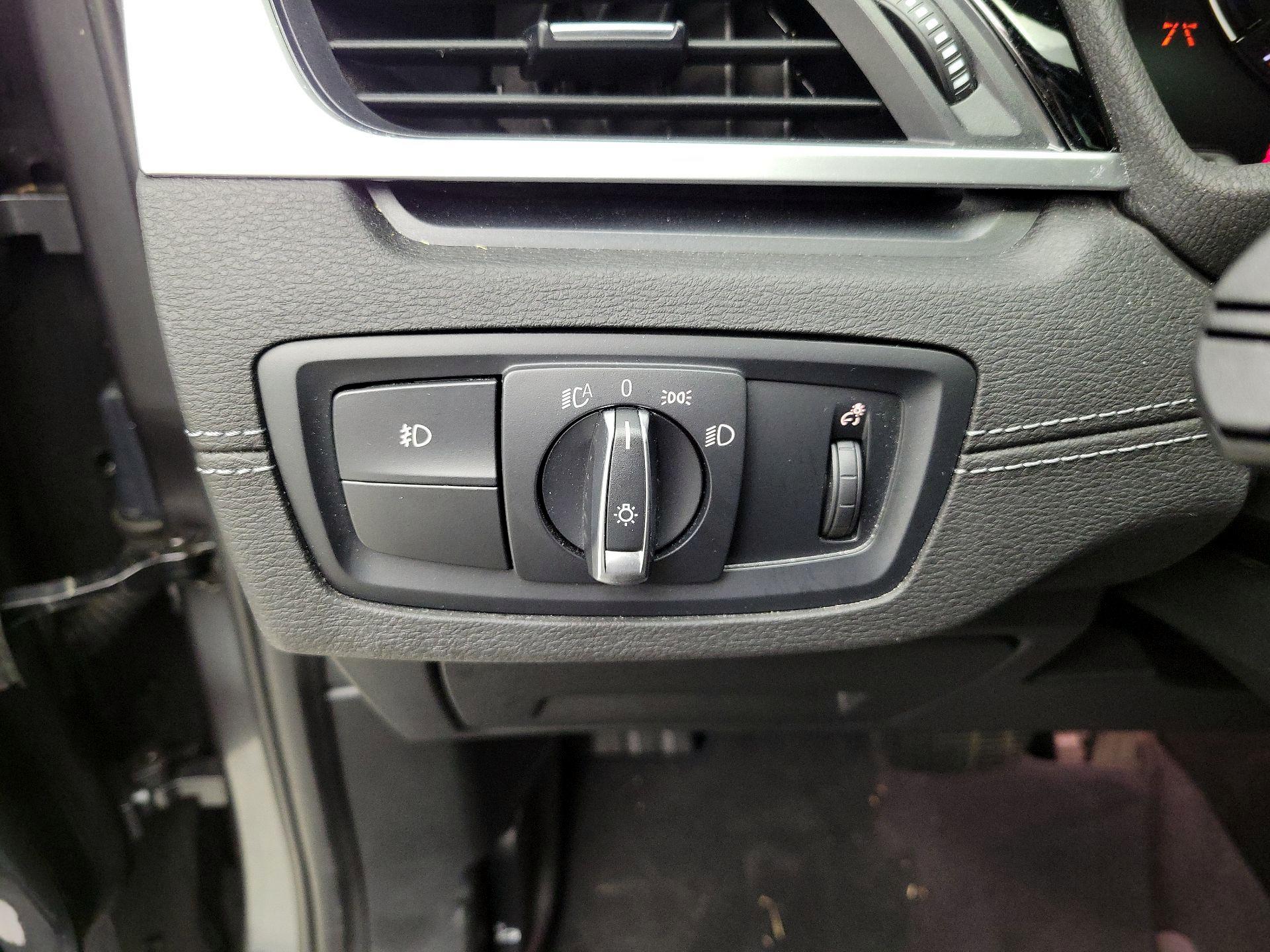 Thumbnail: 2020 BMW X1 - 13