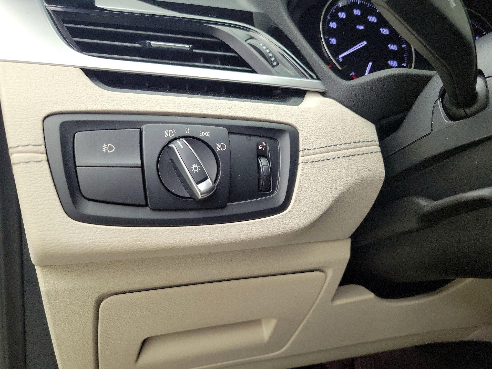 Thumbnail: 2020 BMW X1 - 13