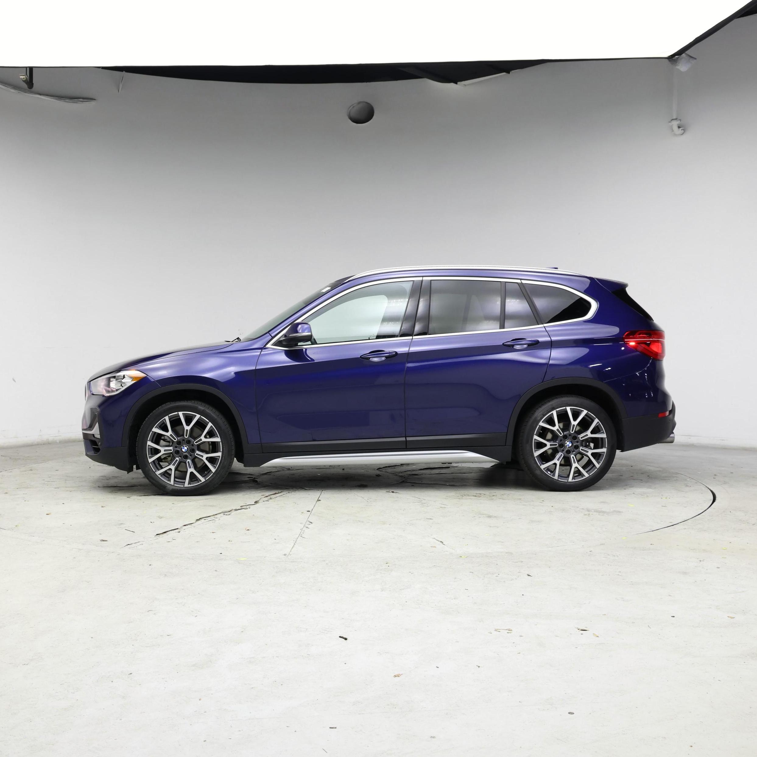 Thumbnail: 2020 BMW X1 - 3