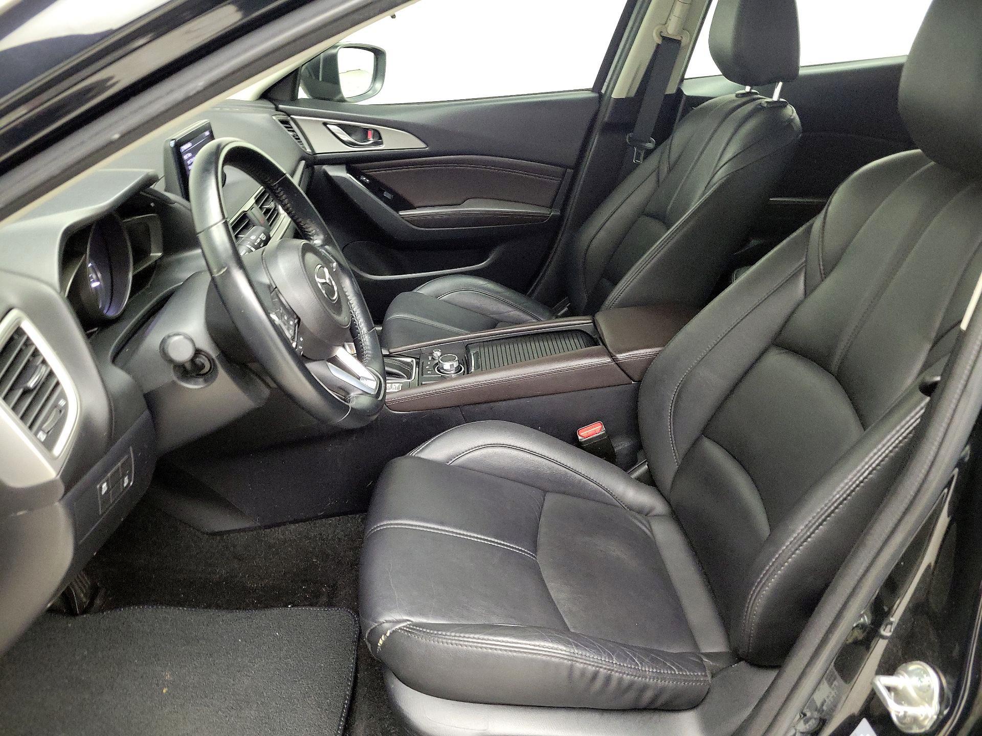 Thumbnail: 2018 Mazda Mazda3 - 11