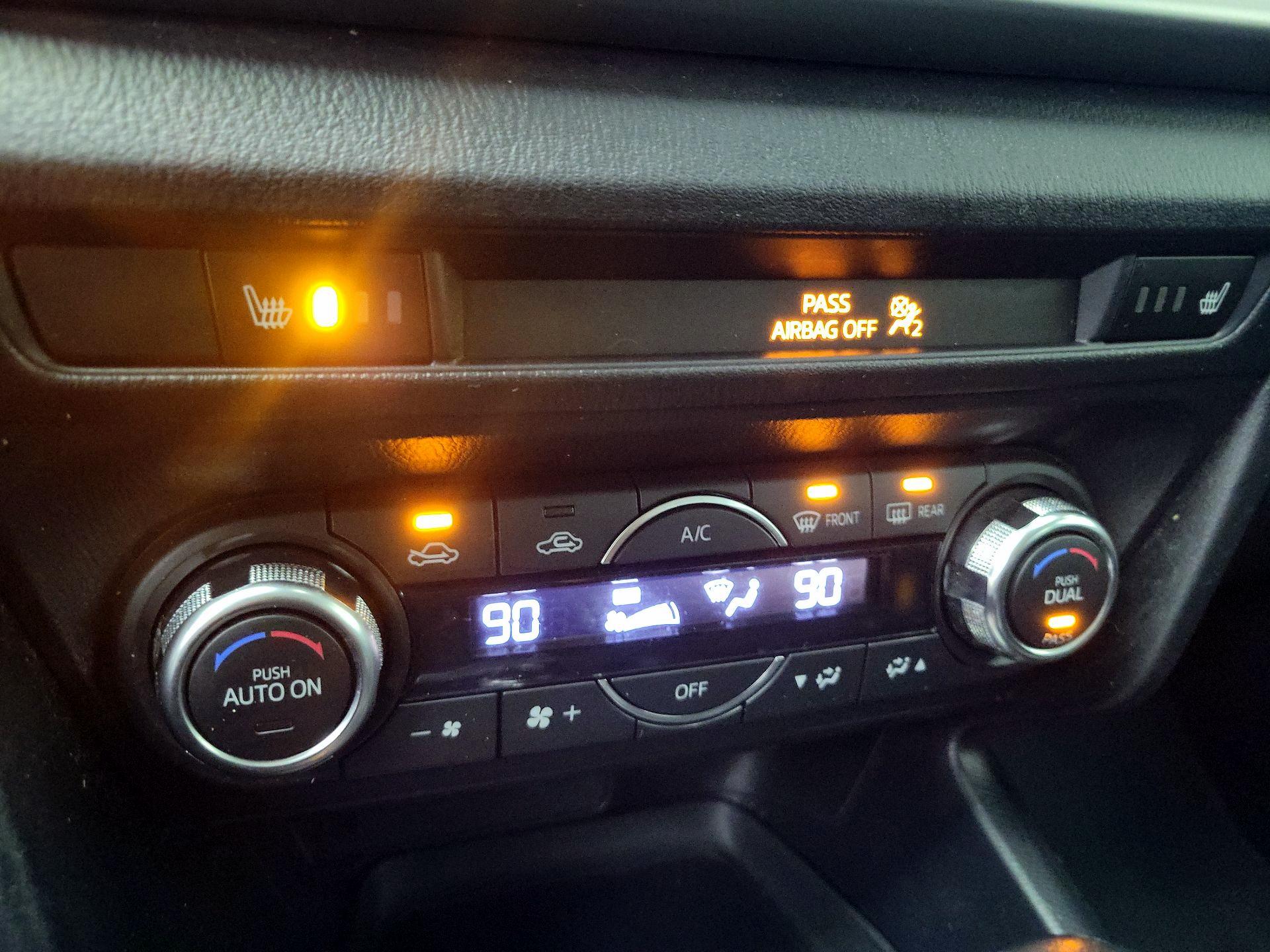 Thumbnail: 2018 Mazda Mazda3 - 15