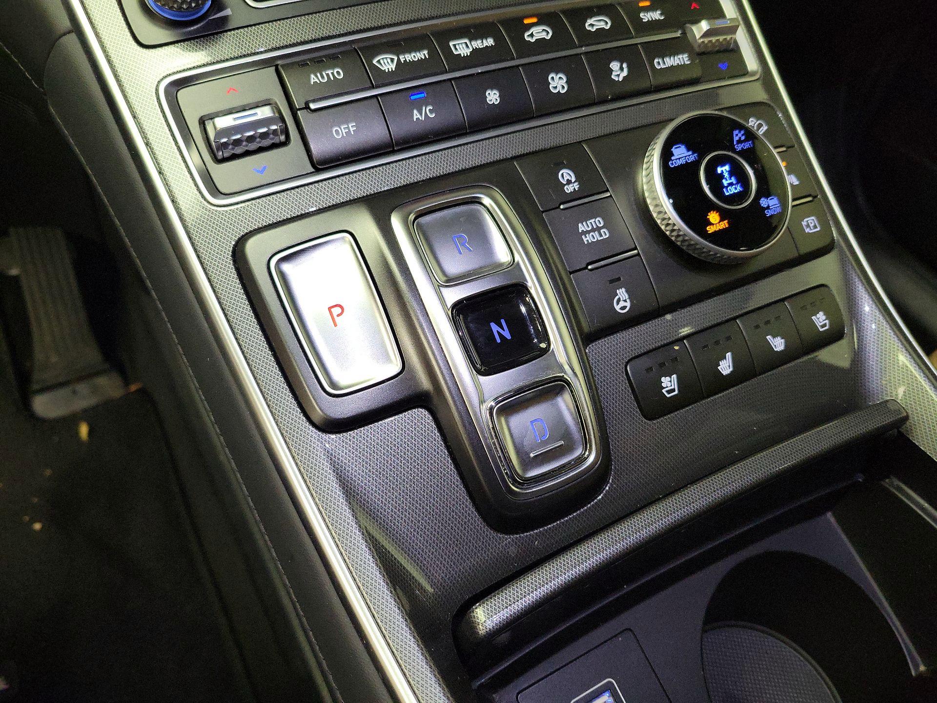 Thumbnail: 2023 Hyundai Santa Fe - 18