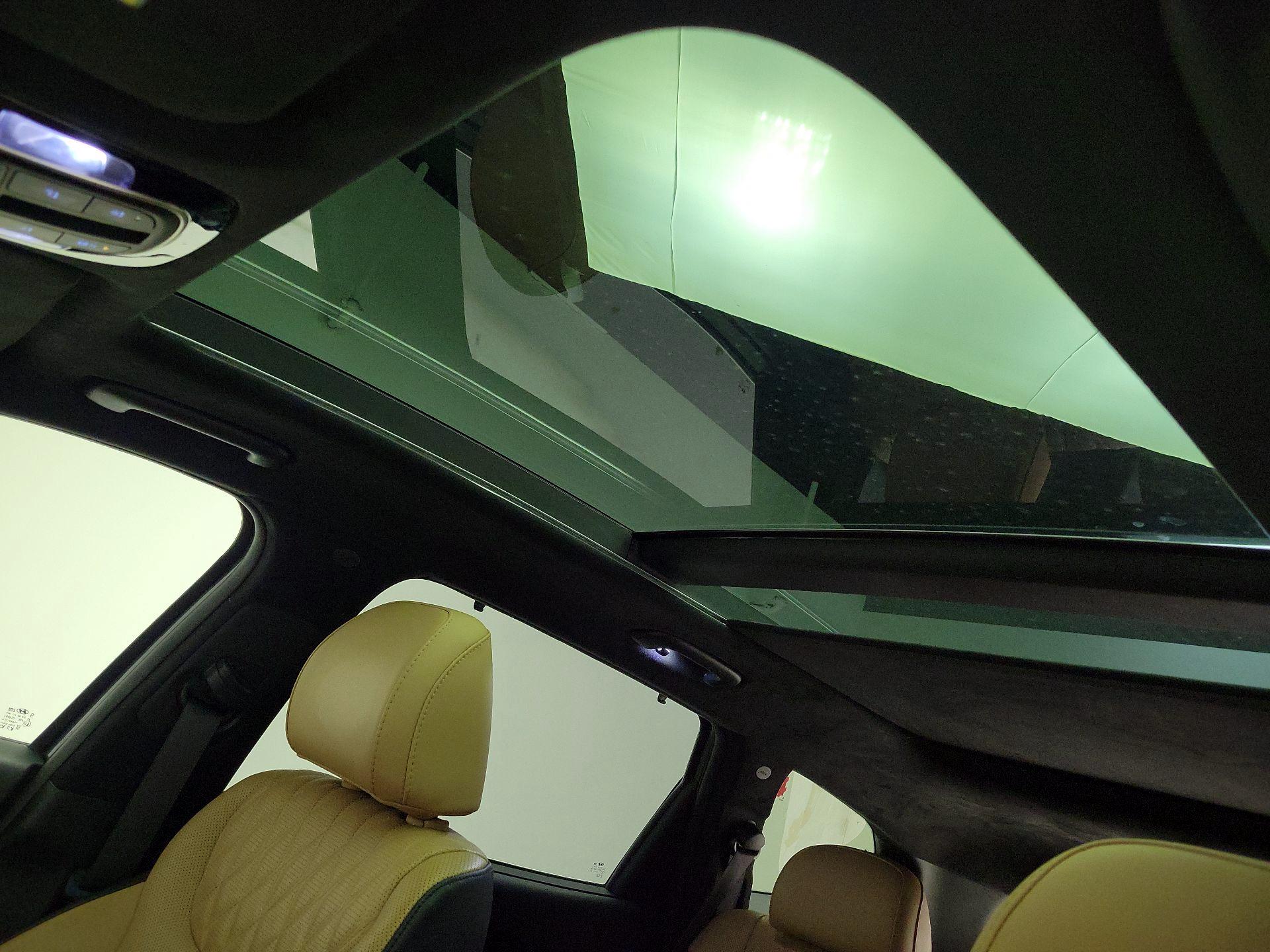 Thumbnail: 2023 Hyundai Santa Fe - 20