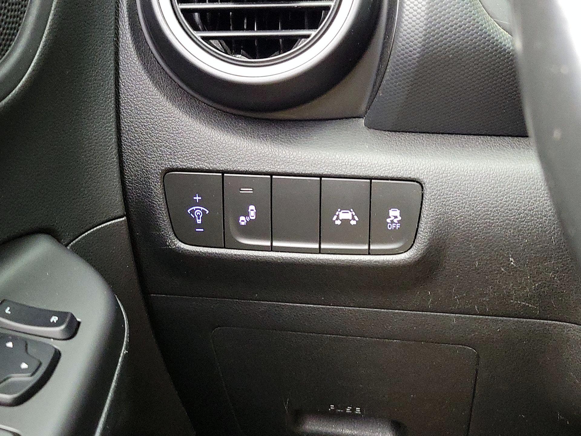 Thumbnail: 2018 Hyundai Kona - 13