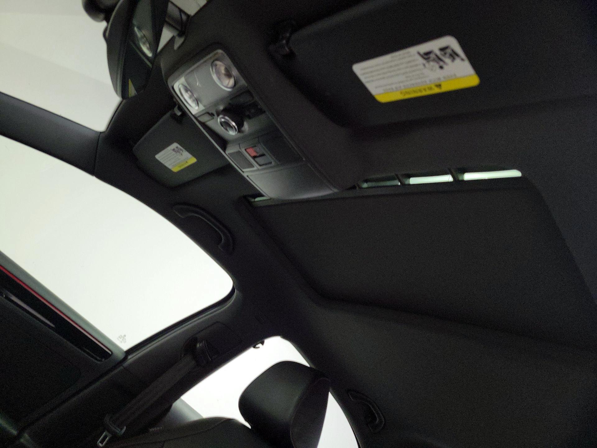 Thumbnail: 2017 Volkswagen Jetta - 19