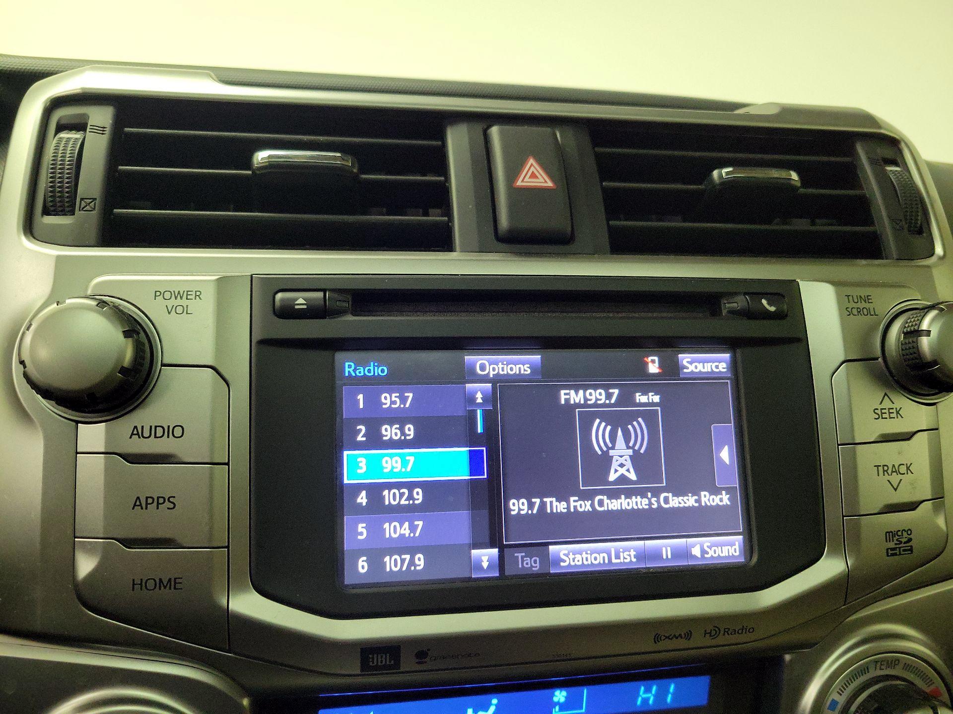 Thumbnail: 2016 Toyota 4Runner - 15