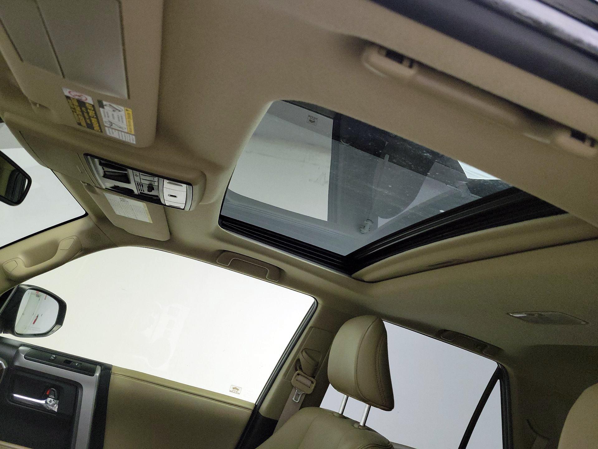 Thumbnail: 2016 Toyota 4Runner - 19