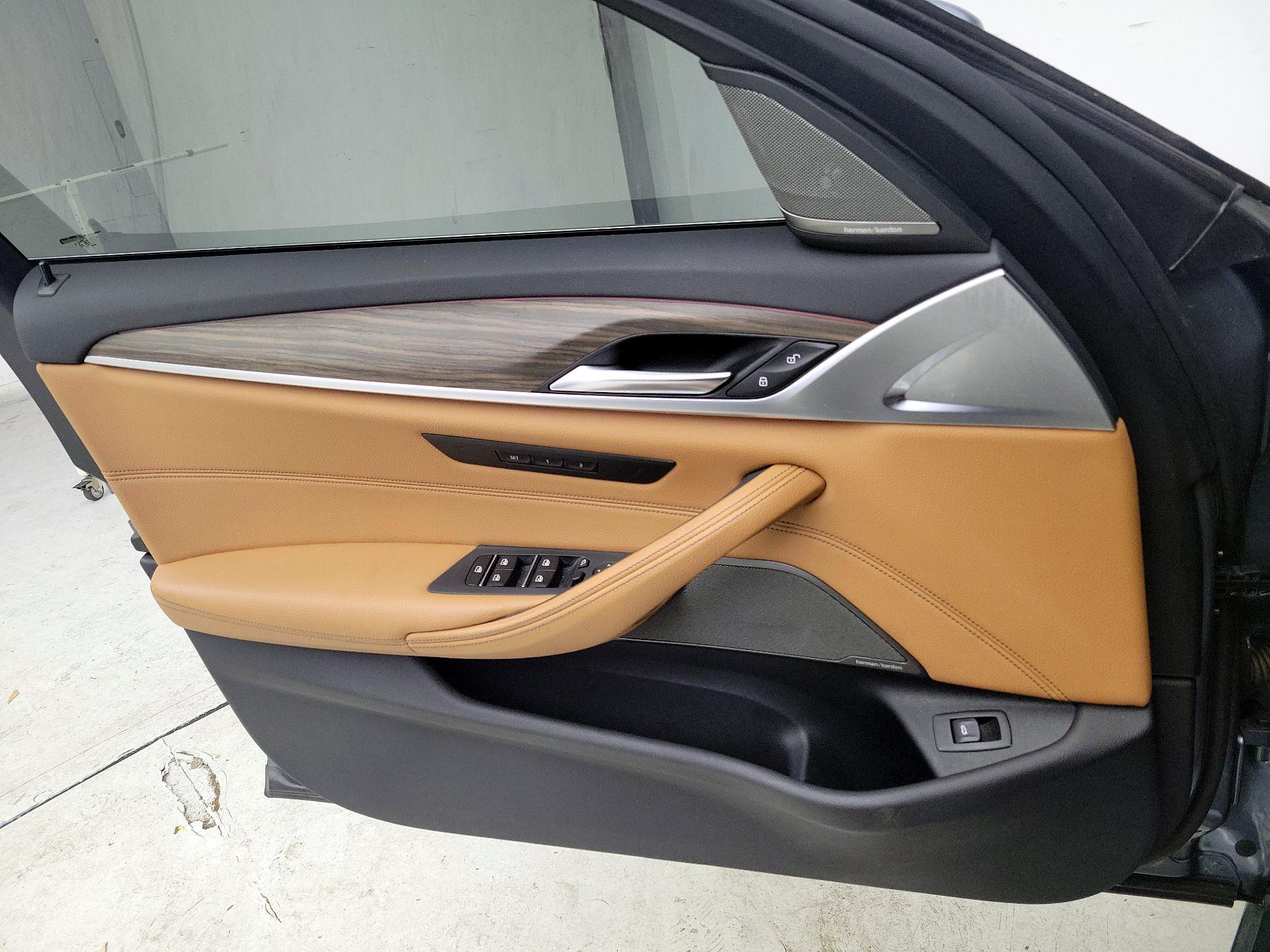 Thumbnail: 2019 BMW 5 Series - 12