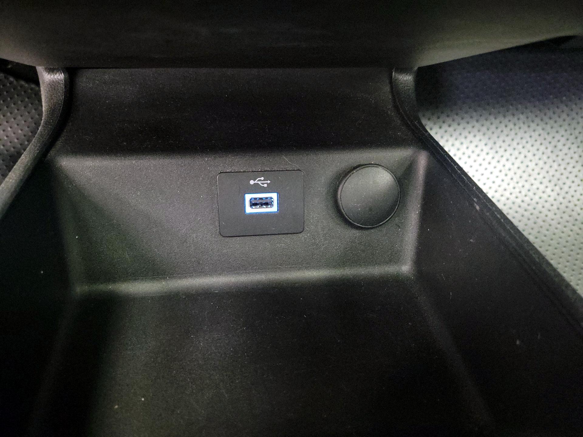 Thumbnail: 2018 Ford Fusion - 18