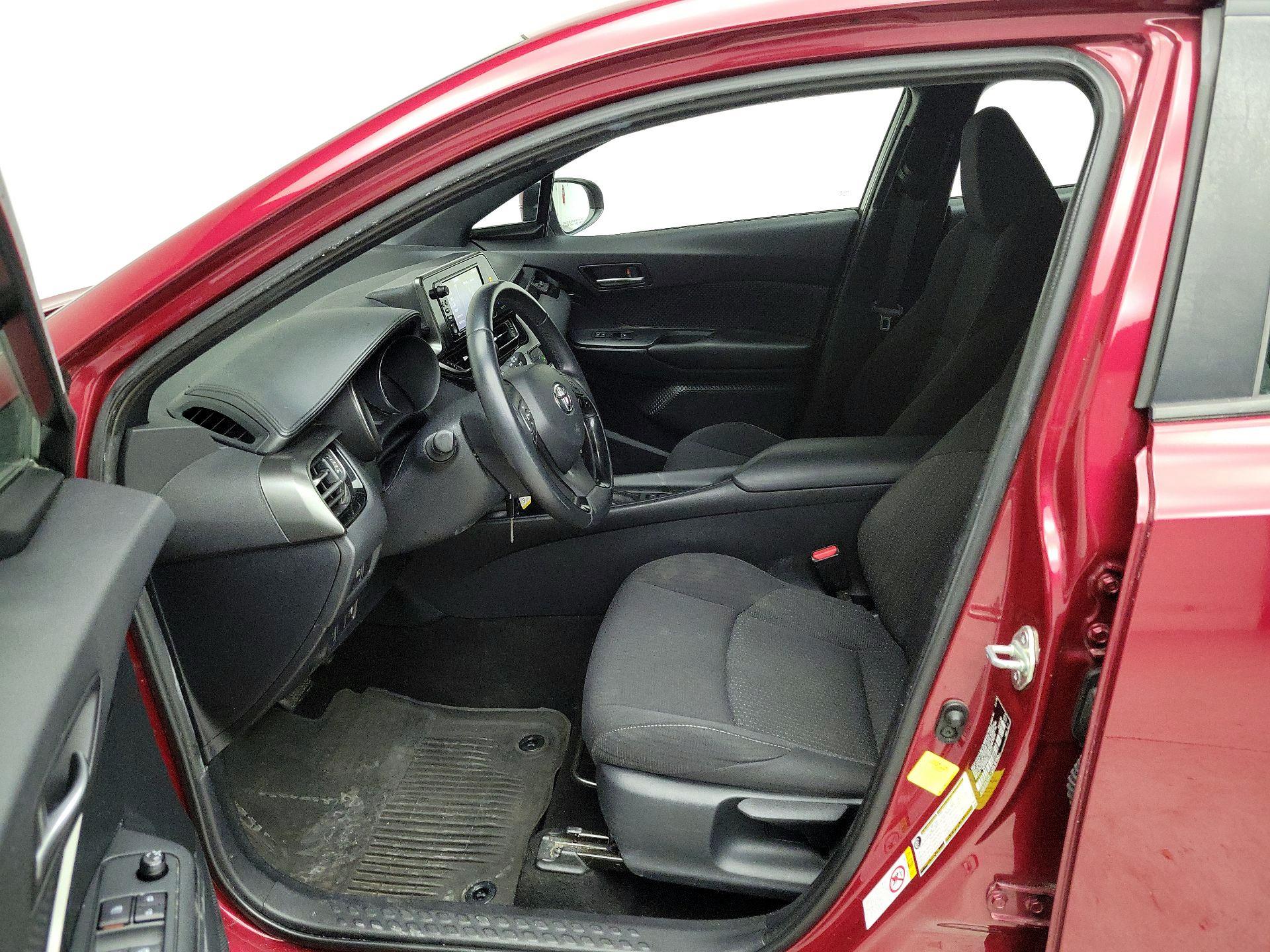 Thumbnail: 2018 Toyota C-HR - 11