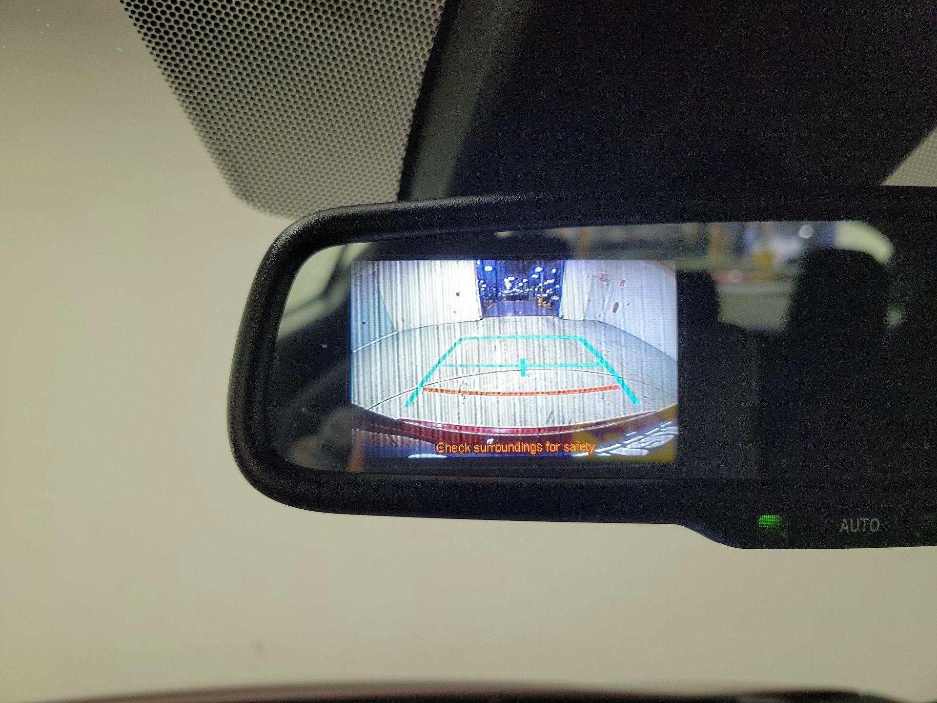 Thumbnail: 2018 Toyota C-HR - 14