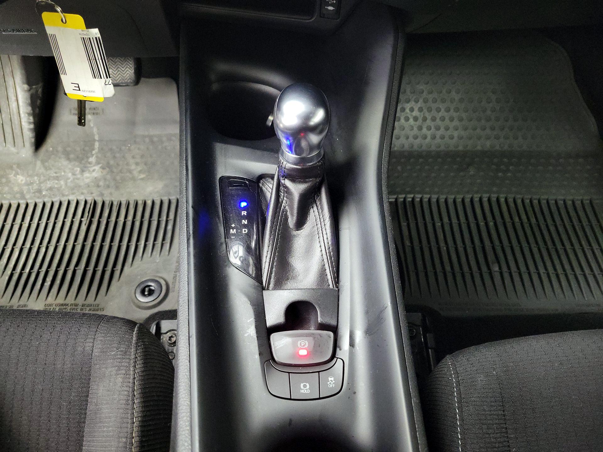 Thumbnail: 2018 Toyota C-HR - 17