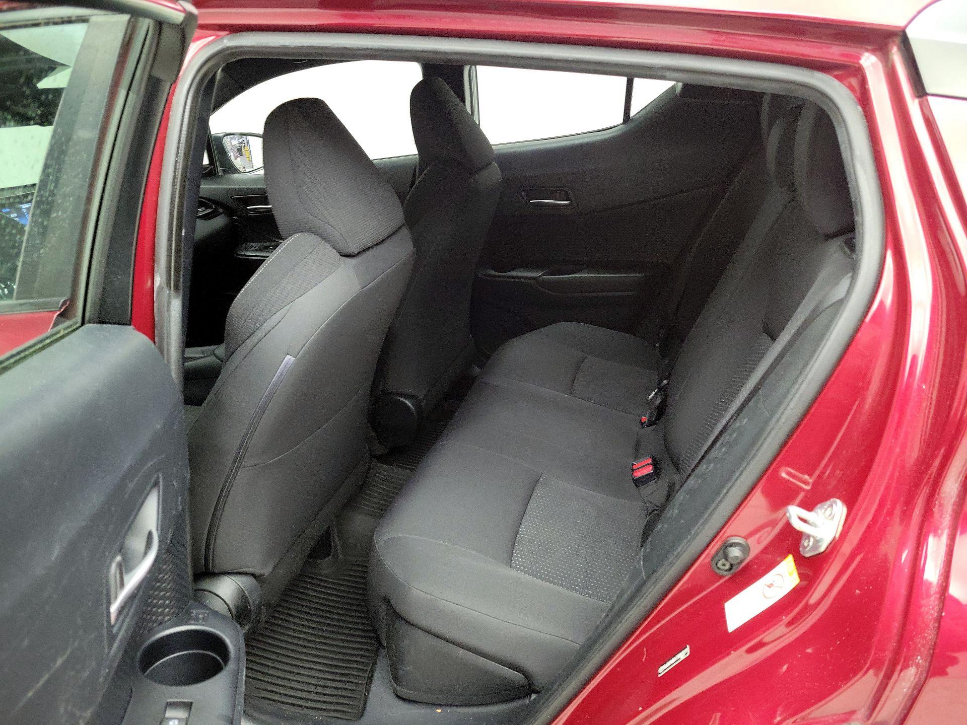 Thumbnail: 2018 Toyota C-HR - 19