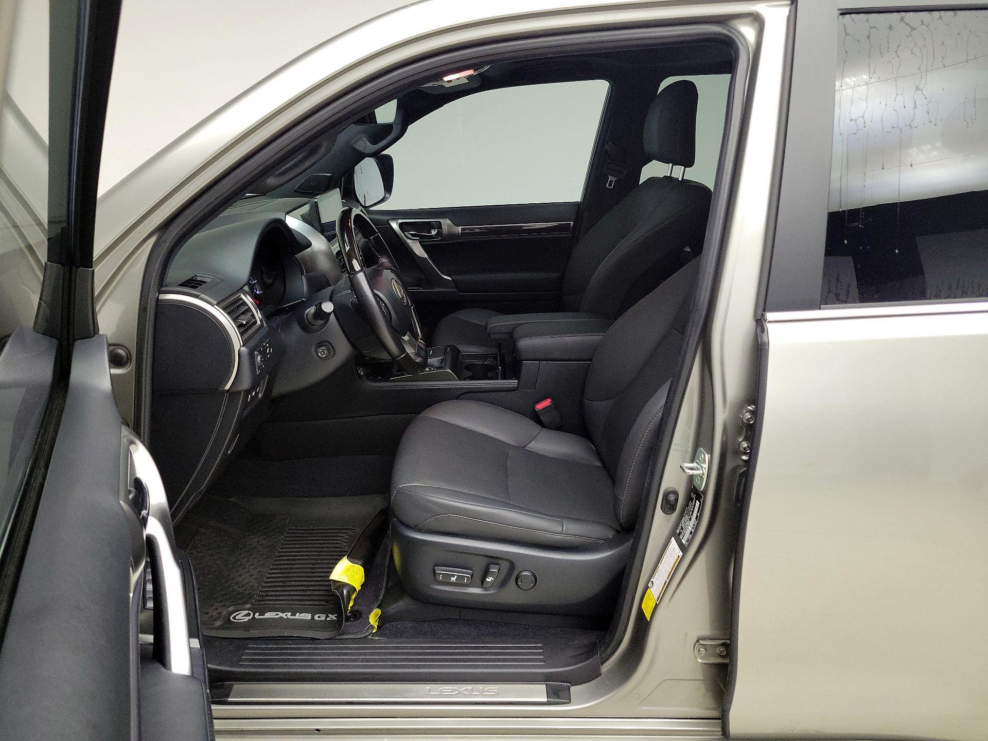 Thumbnail: 2022 Lexus GX - 11