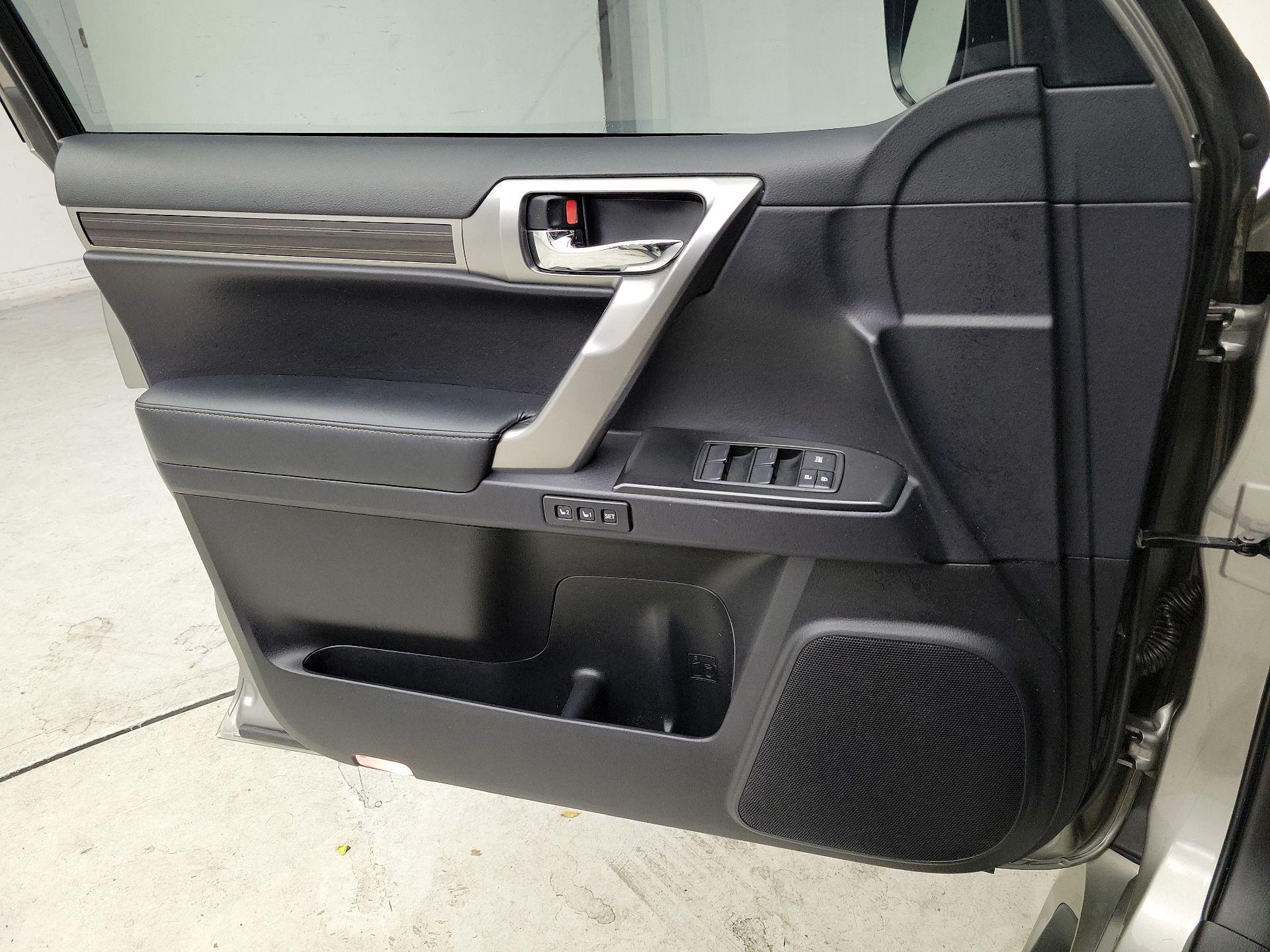 Thumbnail: 2022 Lexus GX - 12