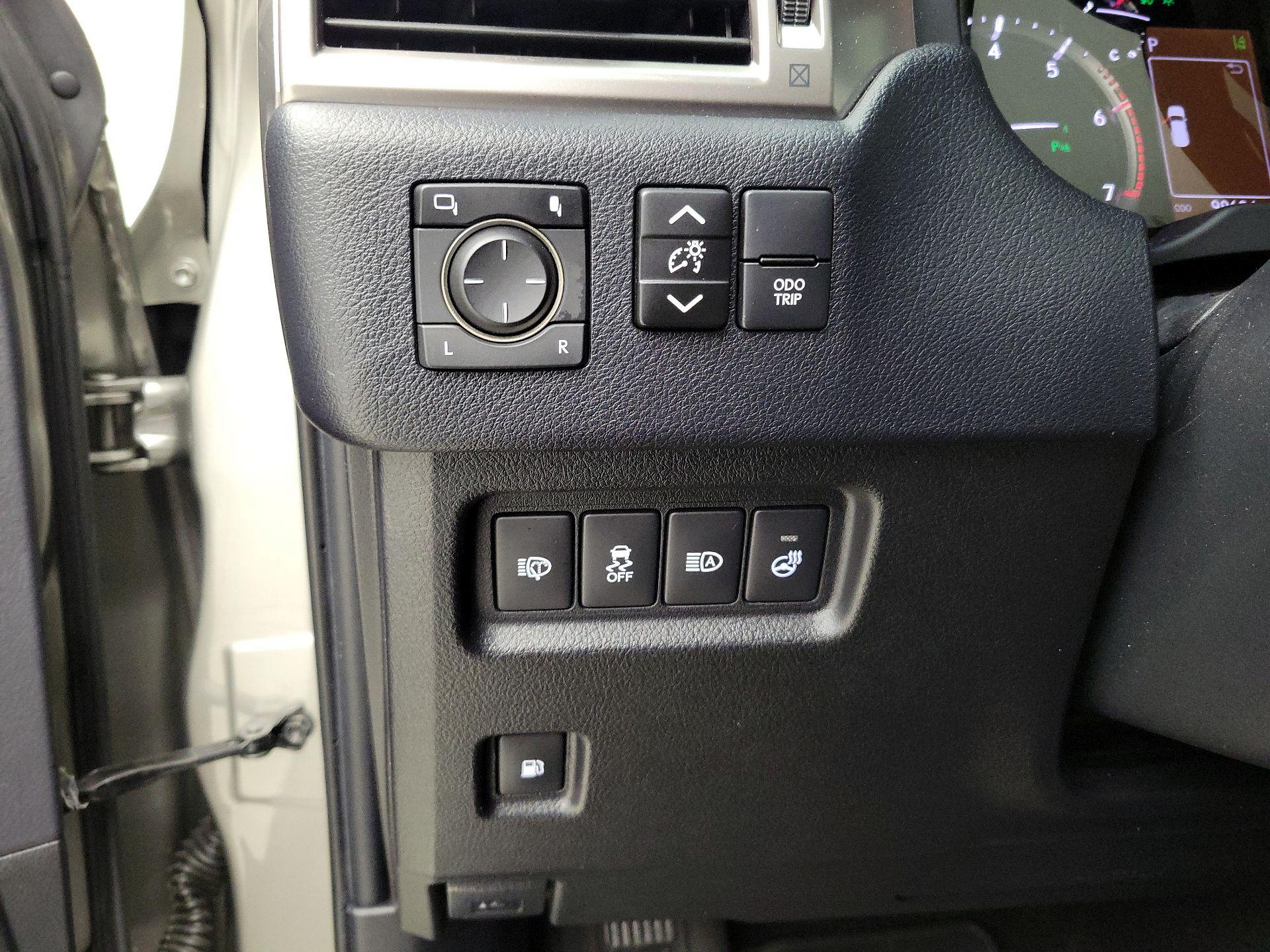 Thumbnail: 2022 Lexus GX - 13