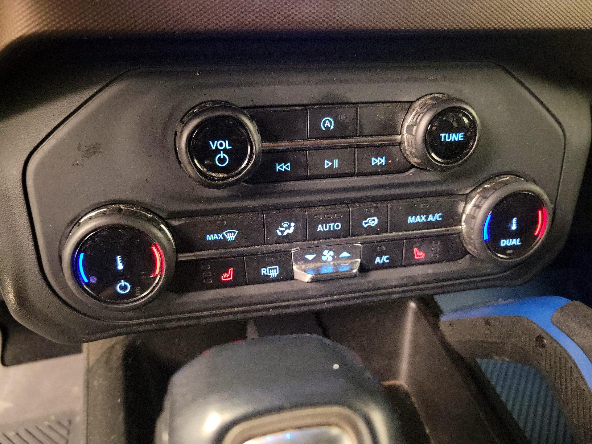 Thumbnail: 2022 Ford Bronco - 17