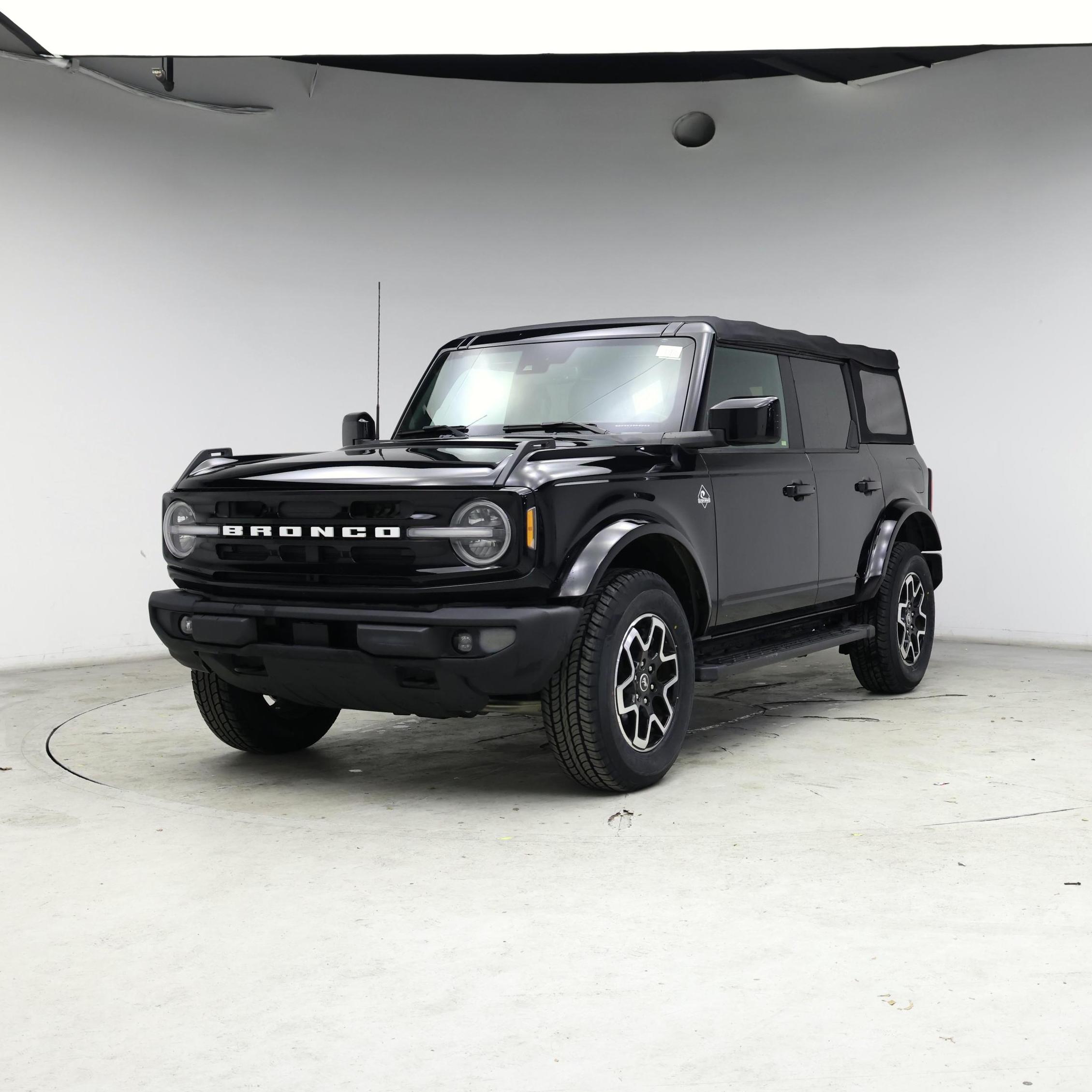 Thumbnail: 2022 Ford Bronco - 4