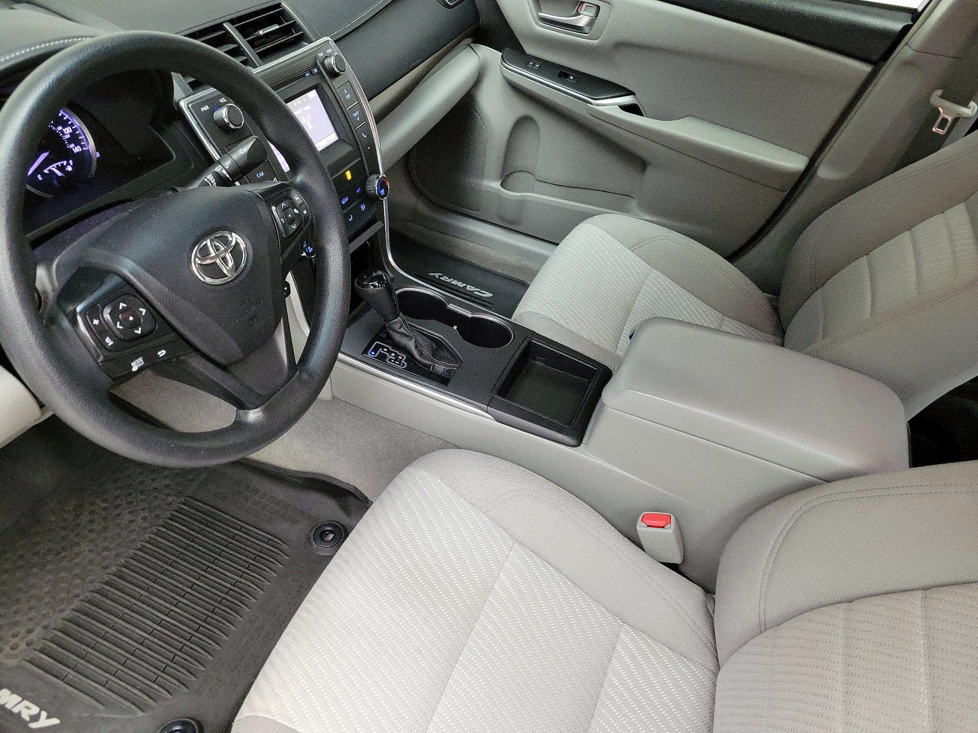 Thumbnail: 2017 Toyota Camry - 11