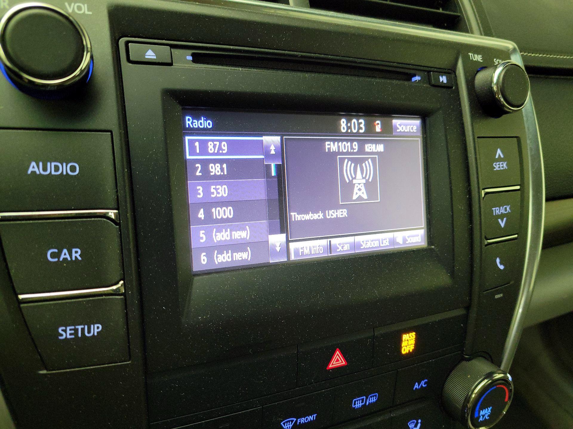 Thumbnail: 2017 Toyota Camry - 14