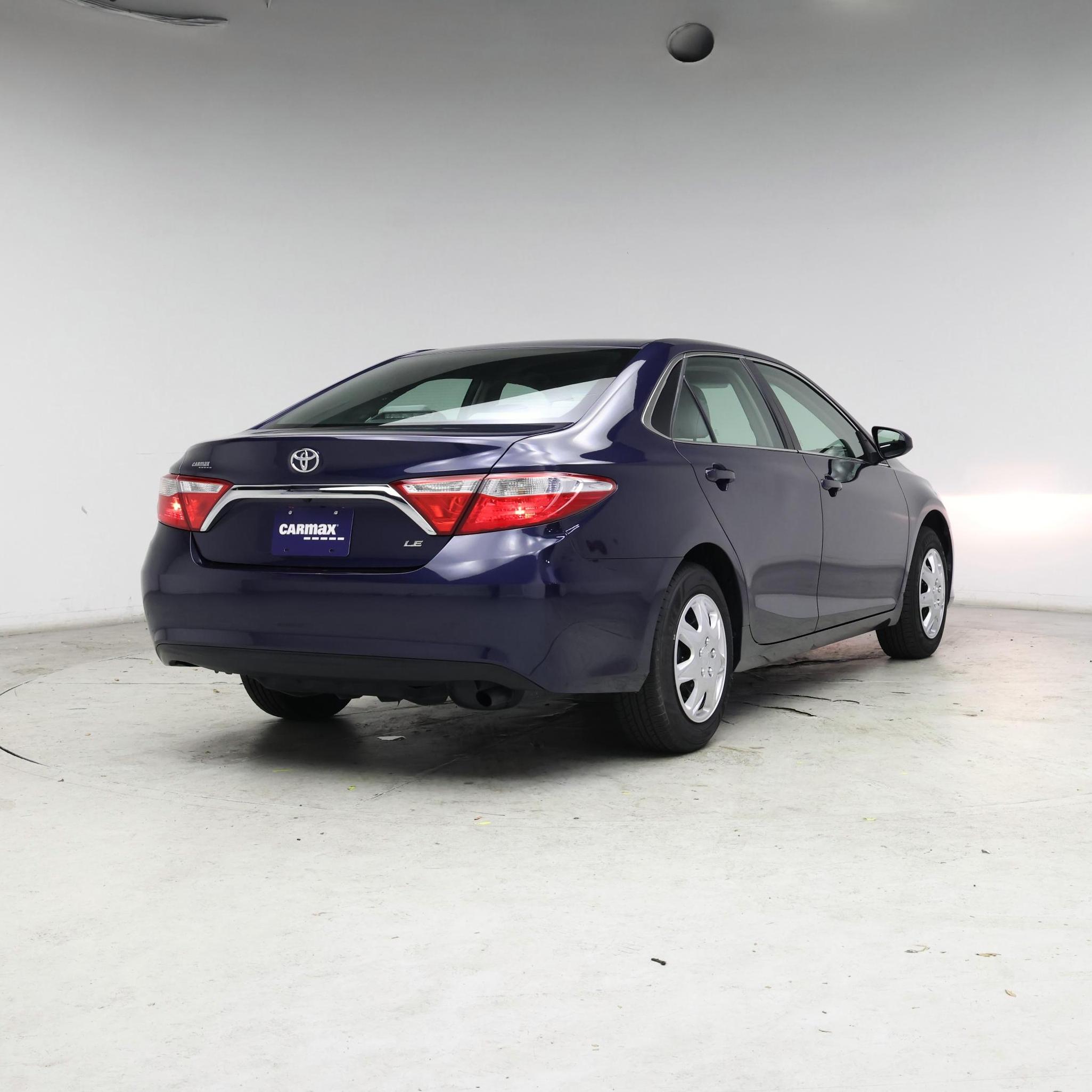 Thumbnail: 2017 Toyota Camry - 8