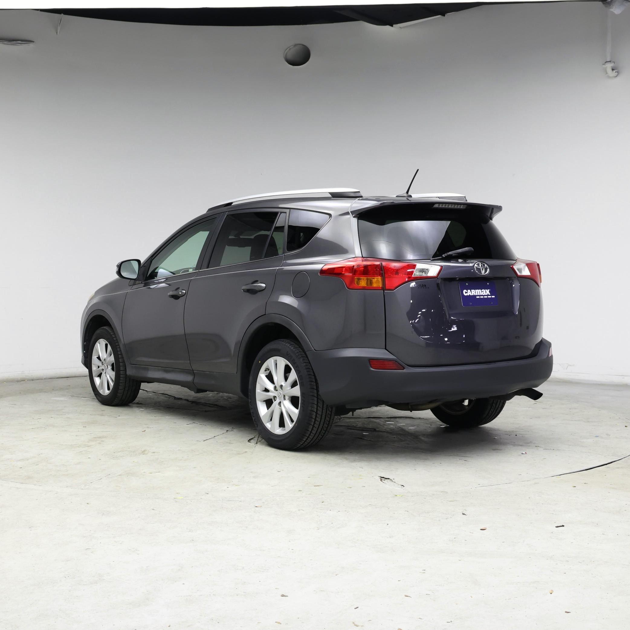 Thumbnail: 2015 Toyota RAV4 - 2