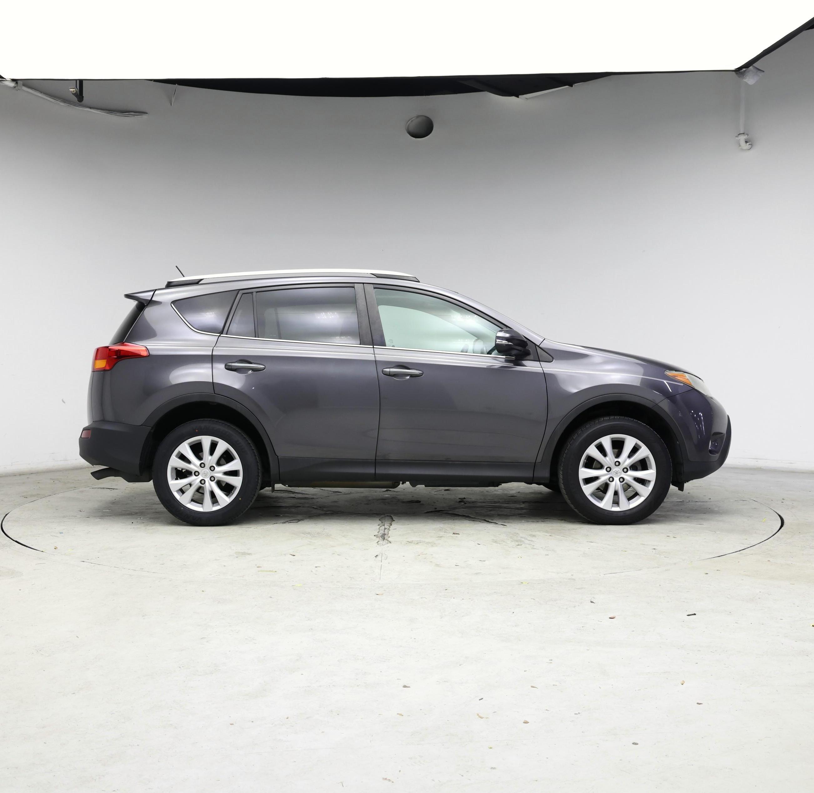 Thumbnail: 2015 Toyota RAV4 - 7
