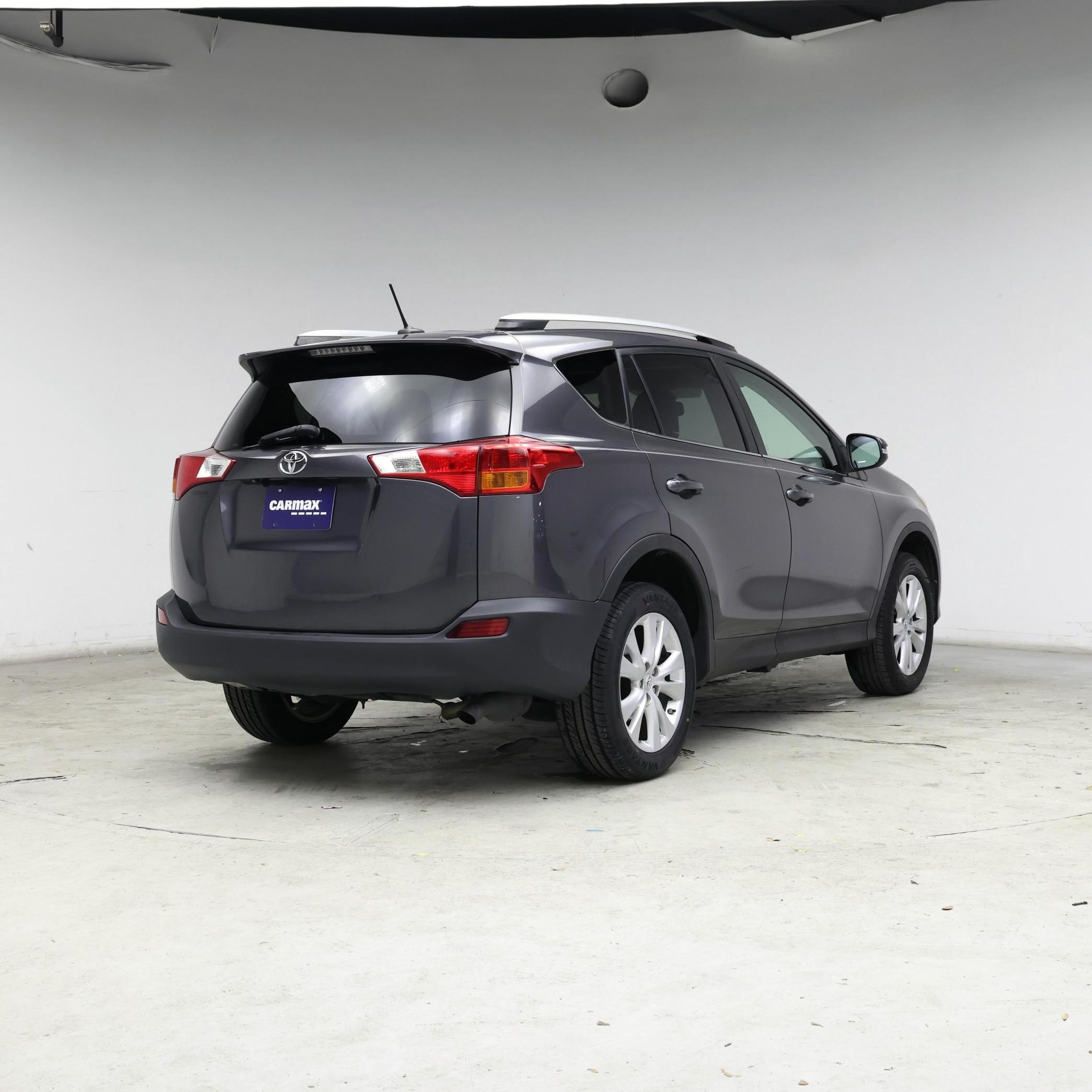 Thumbnail: 2015 Toyota RAV4 - 8