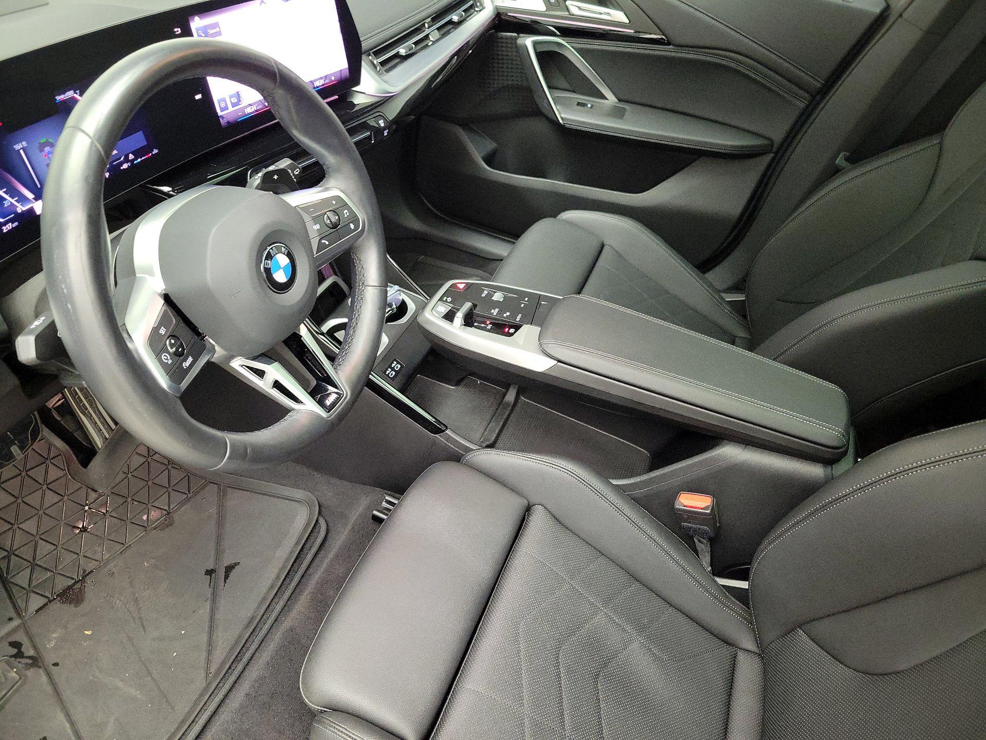 Thumbnail: 2023 BMW X1 - 11