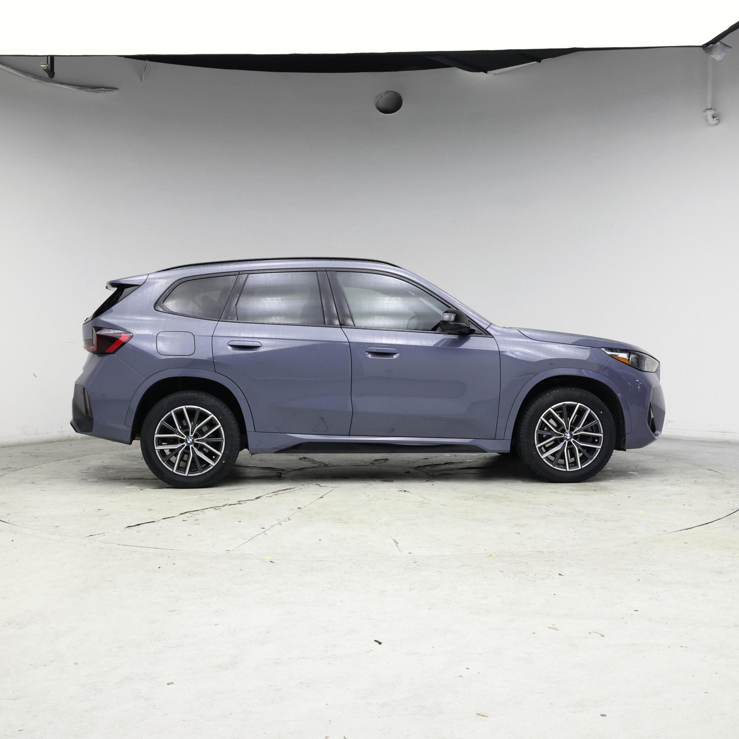 Thumbnail: 2023 BMW X1 - 7