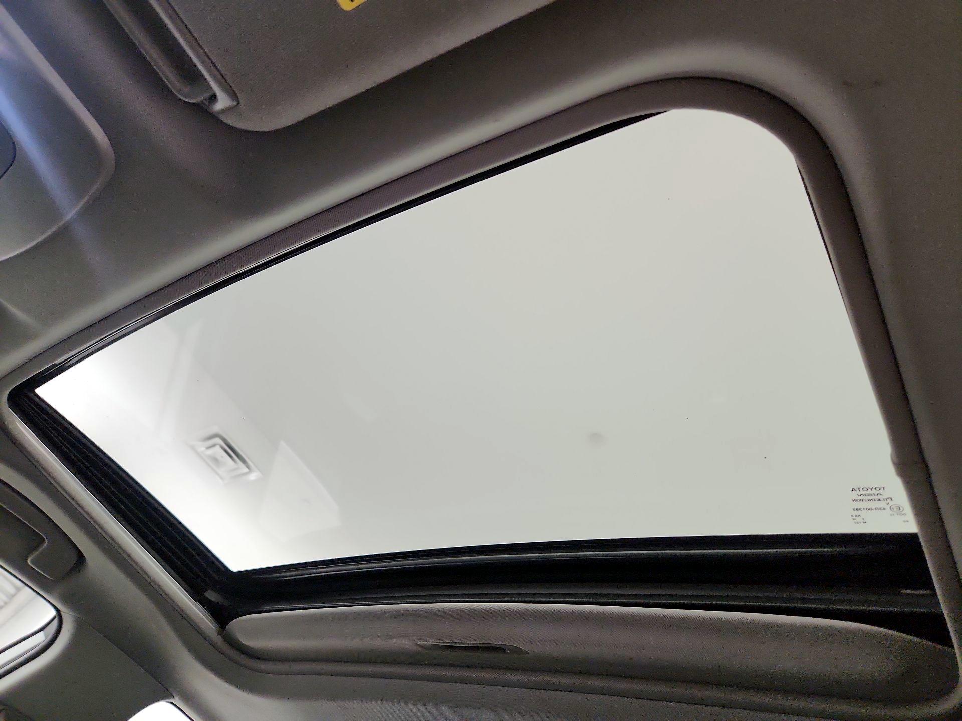 Thumbnail: 2021 Toyota Camry - 19