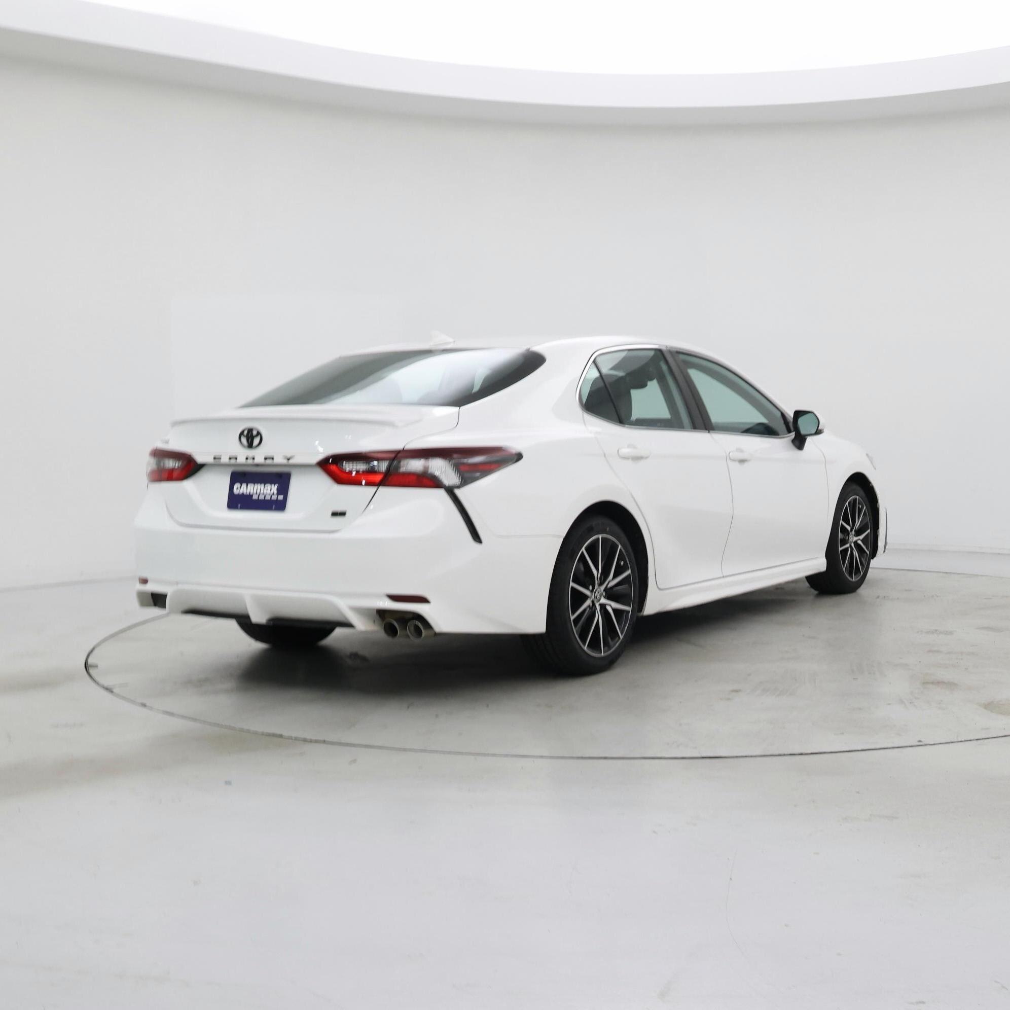 Thumbnail: 2021 Toyota Camry - 8