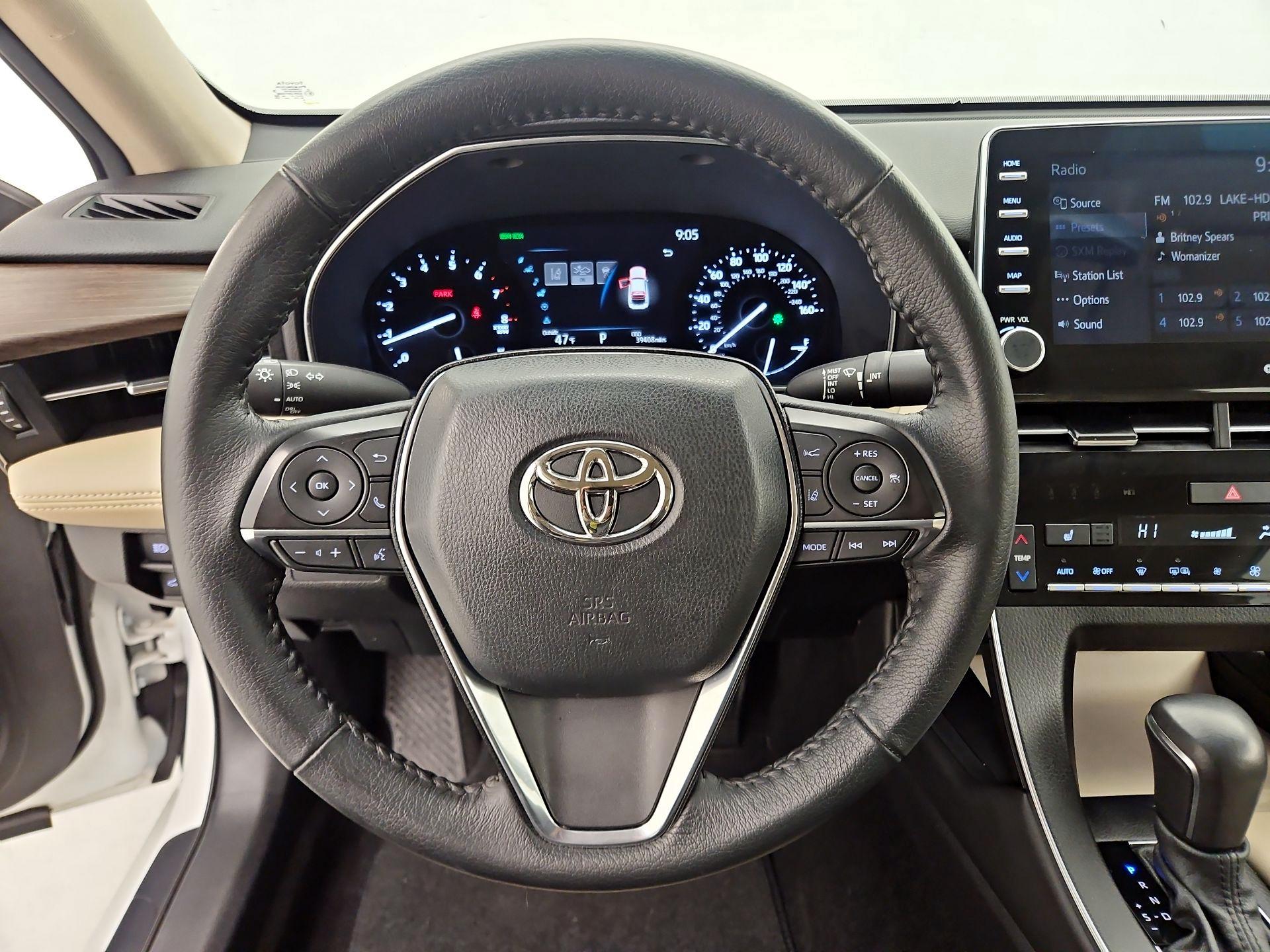 Thumbnail: 2022 Toyota Avalon - 10