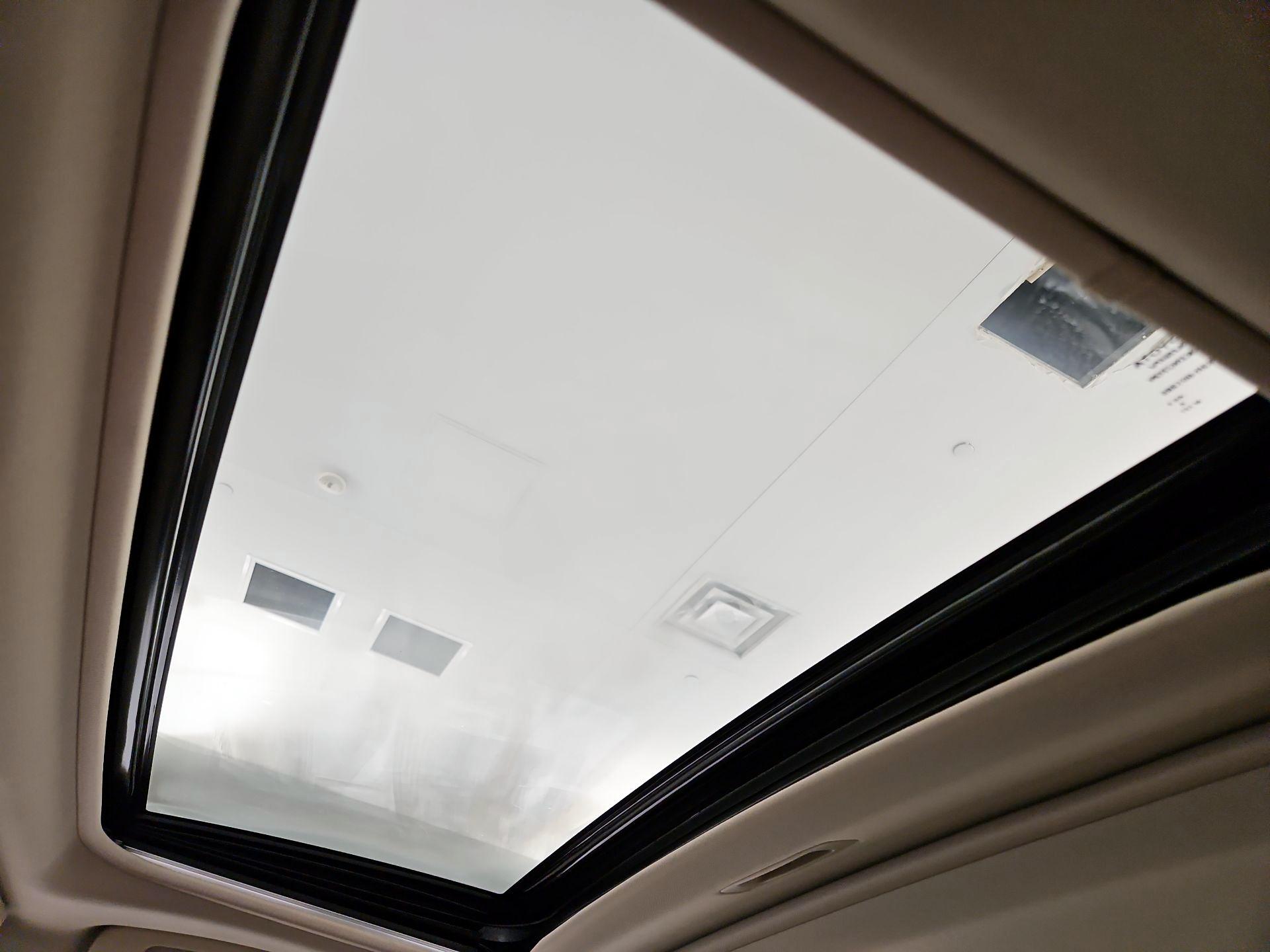 Thumbnail: 2022 Toyota Avalon - 18