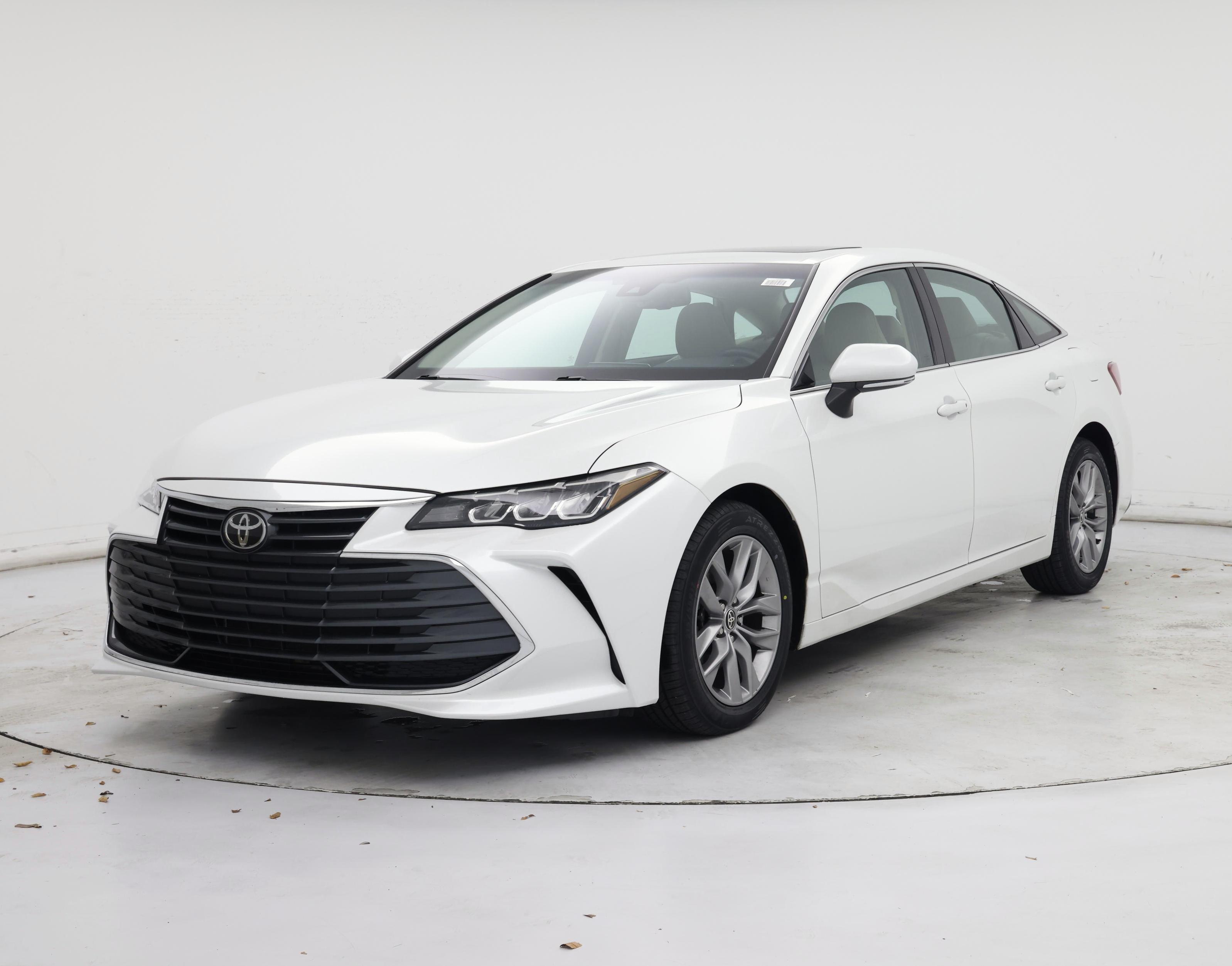 Thumbnail: 2022 Toyota Avalon - 4