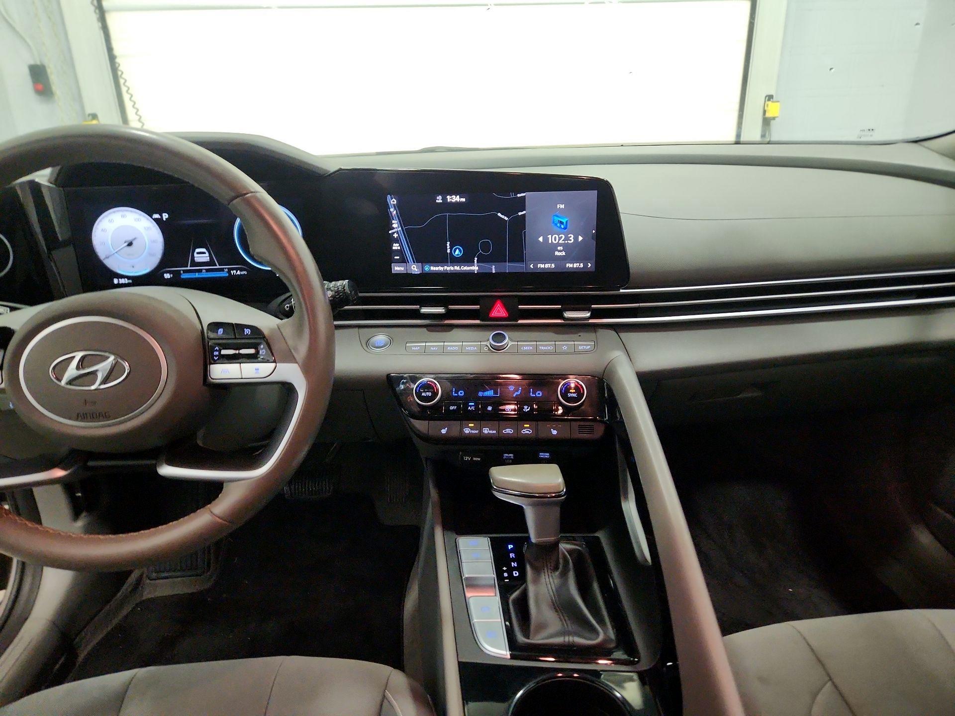 Thumbnail: 2023 Hyundai Elantra - 9